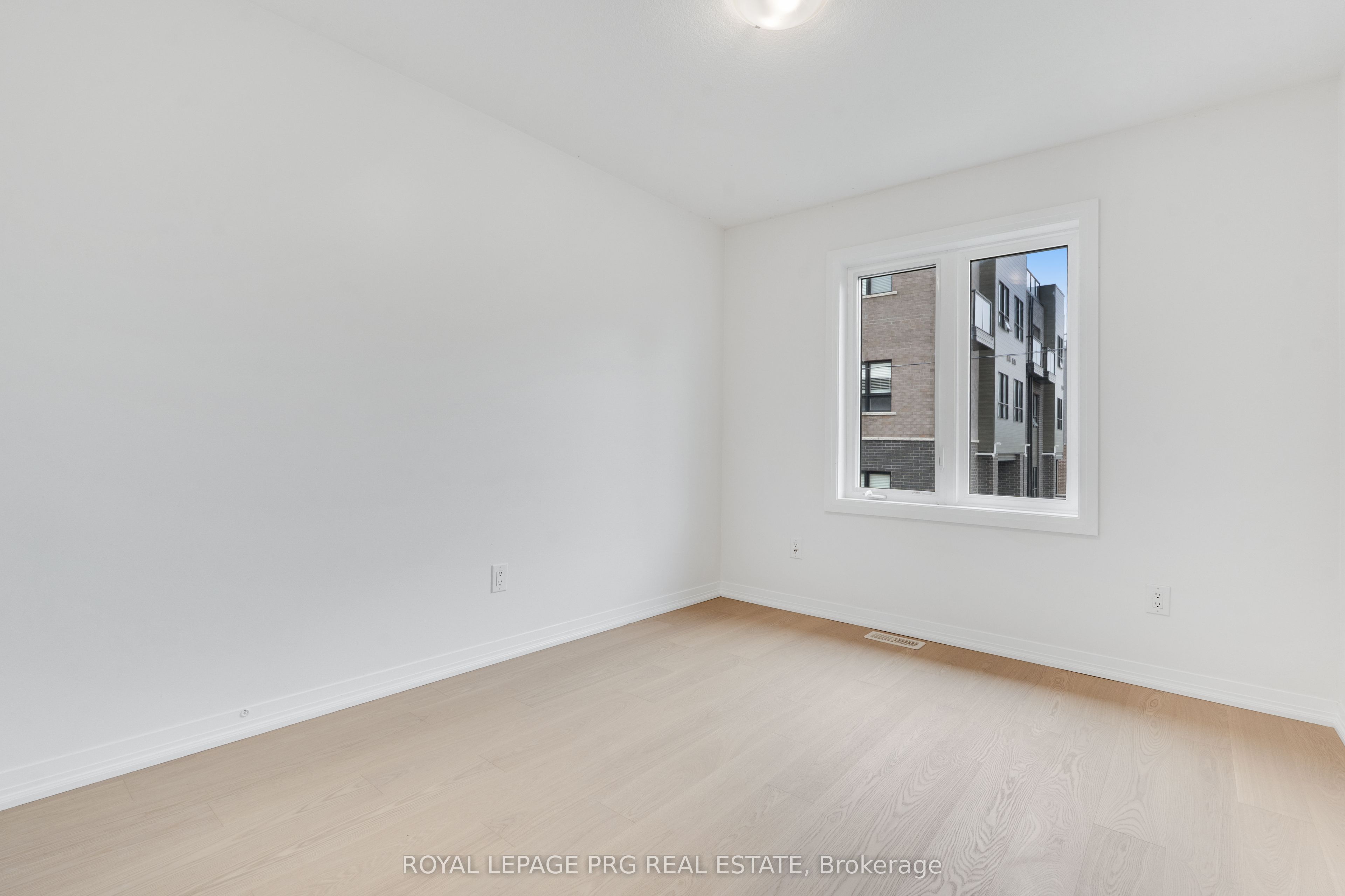 6631 Cropp Street Property Photo 28