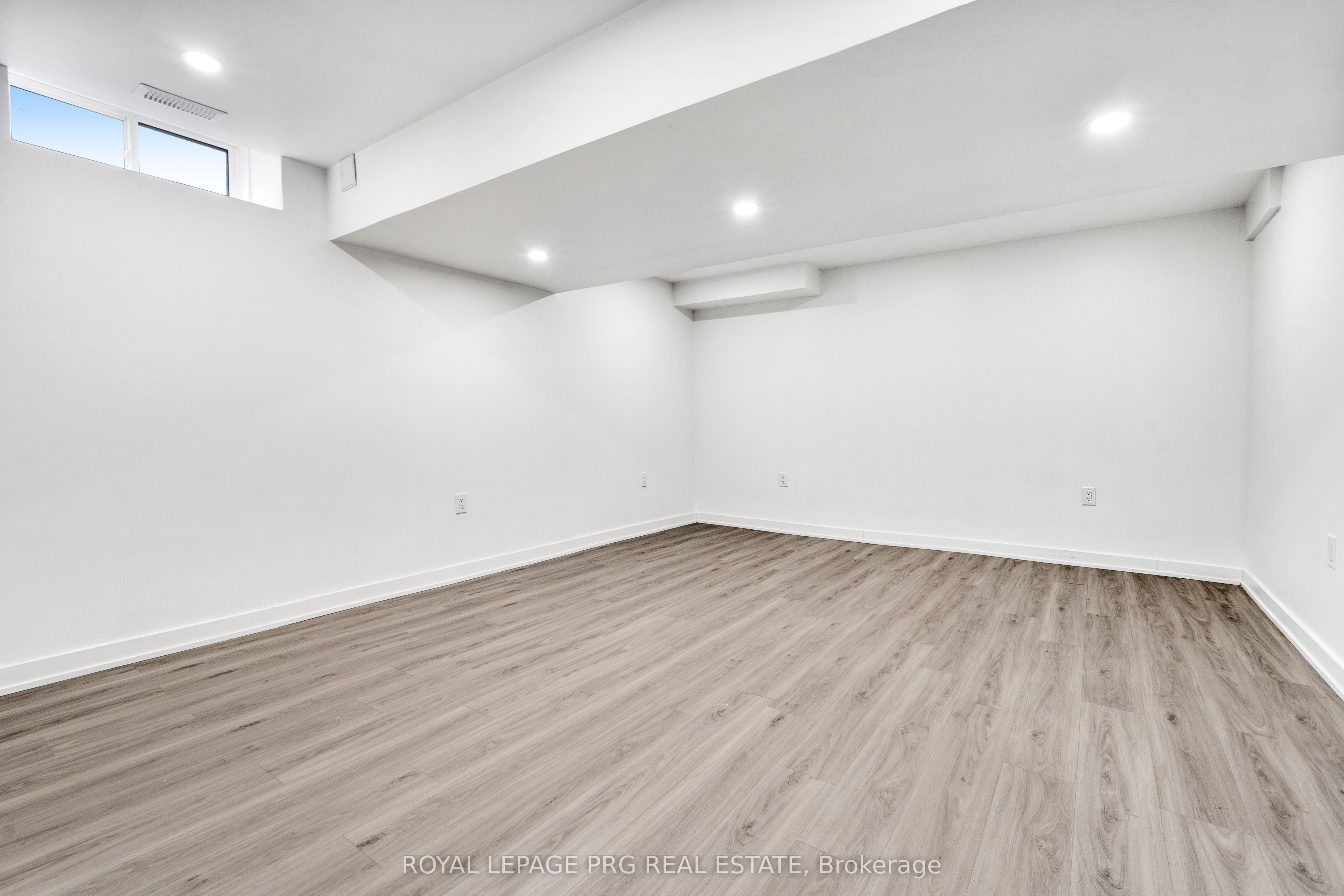 6631 Cropp Street Property Photo 35