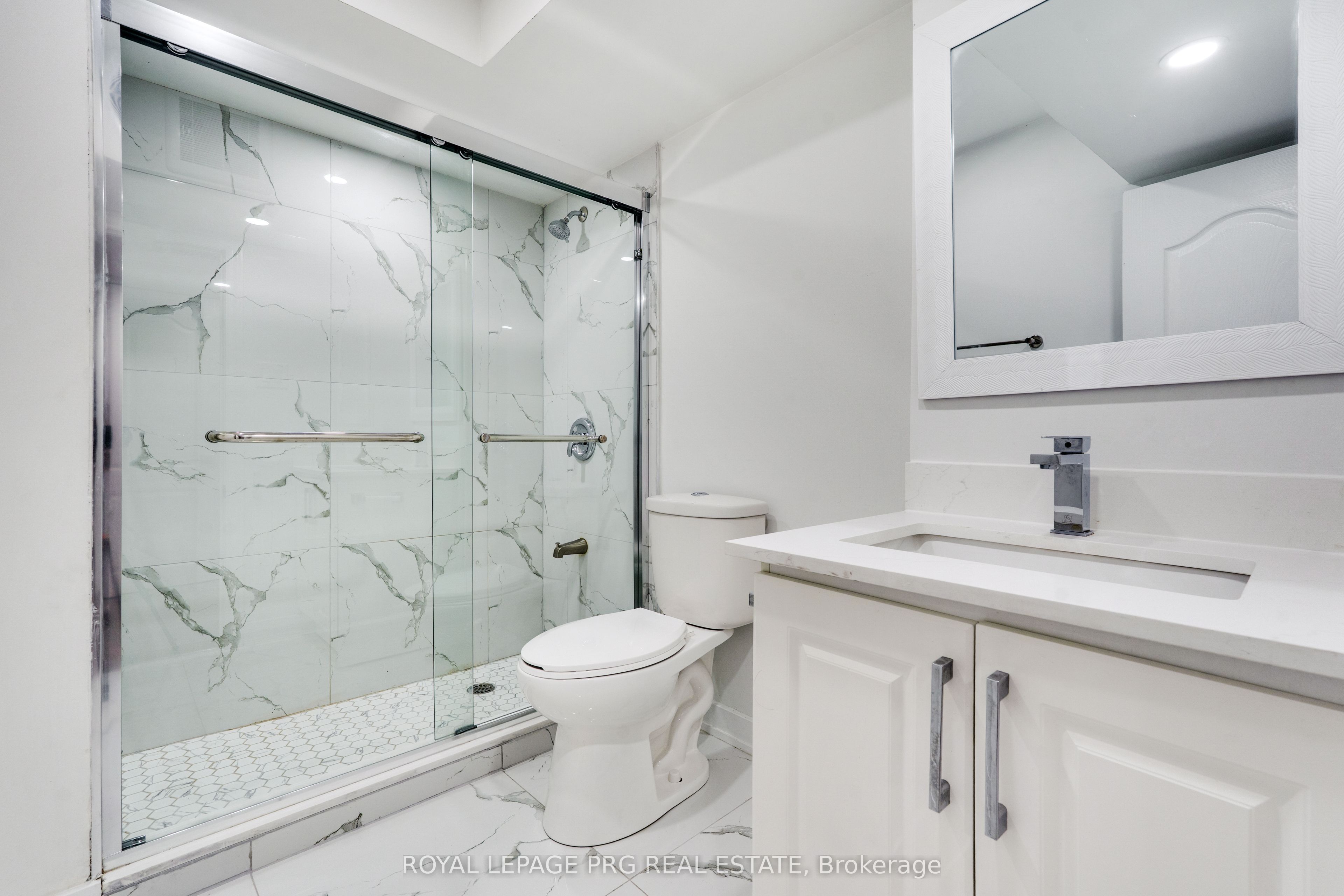 6631 Cropp Street Property Photo 37