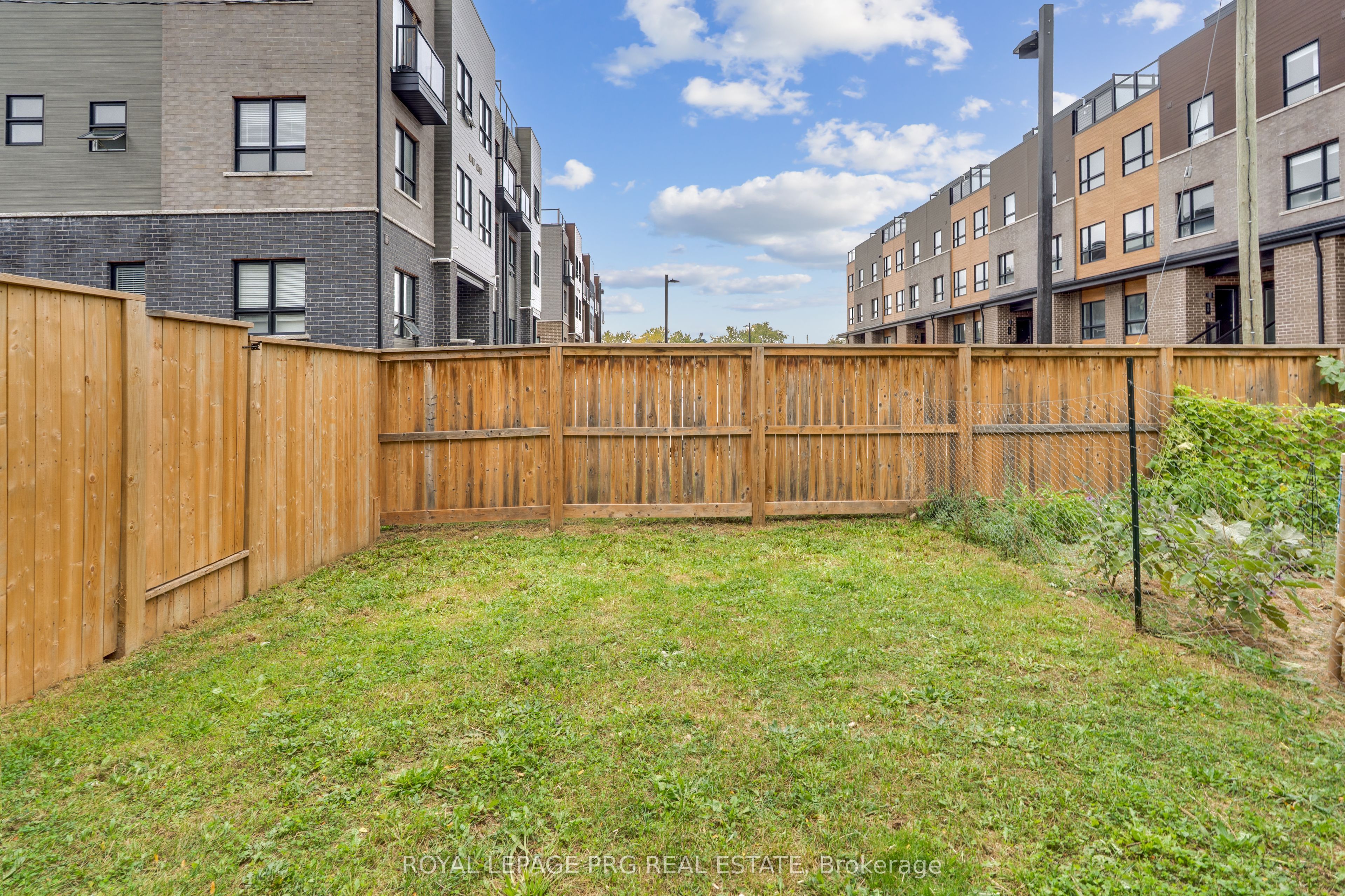 6631 Cropp Street Property Photo 40