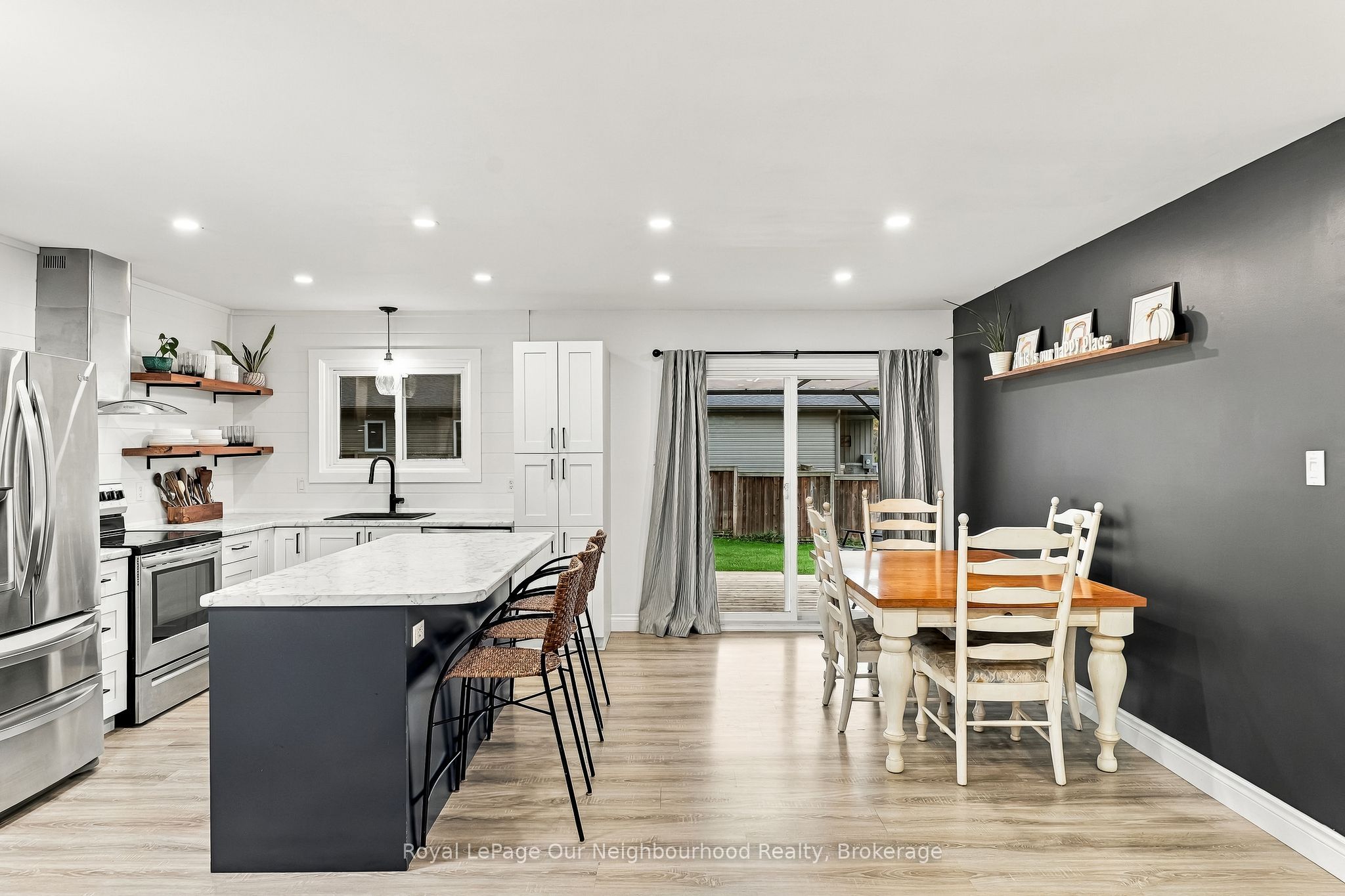 105 Sanford Street Property Photo 16