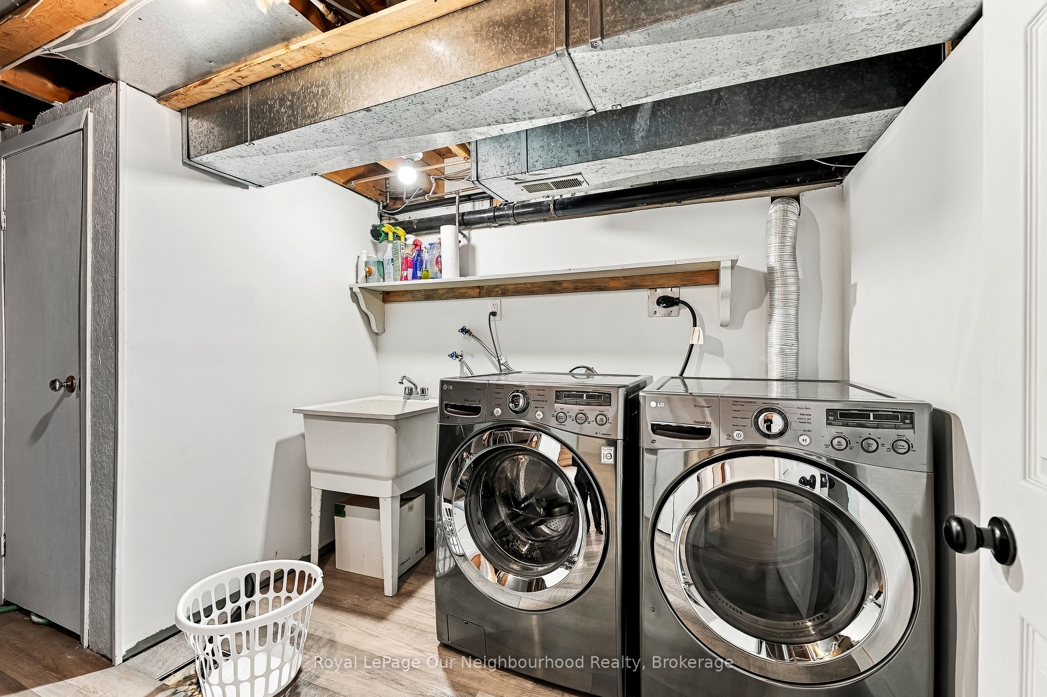 105 Sanford Street Property Photo 30