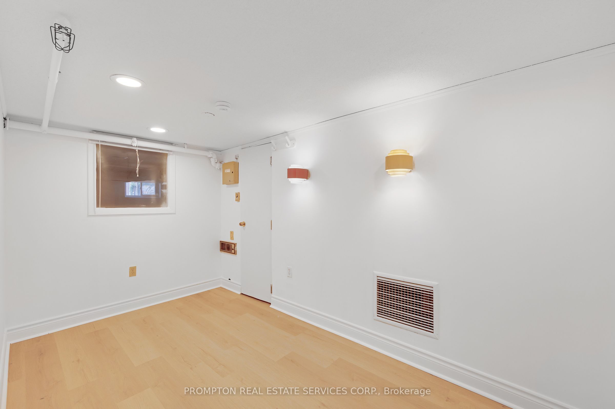 6 Kelso Street Property Photo 30