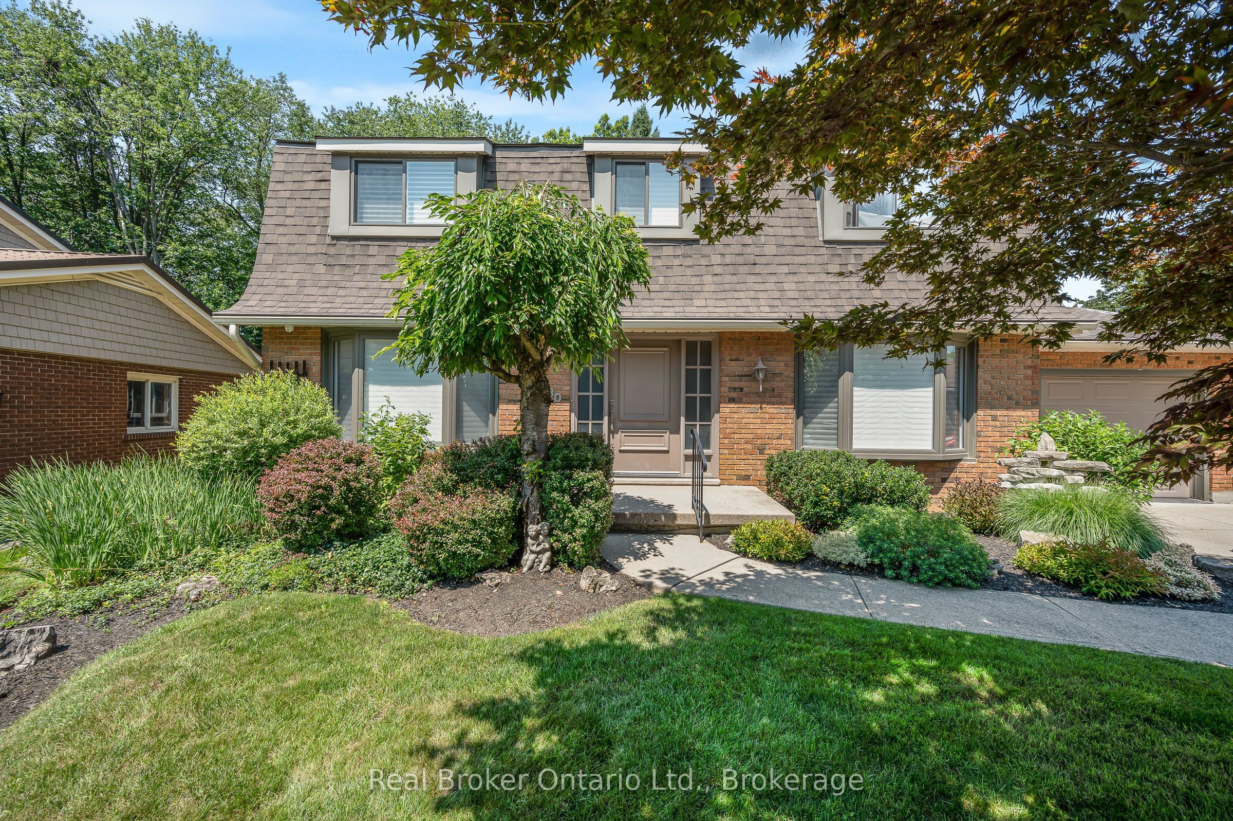 30 Westwood Crescent Property Photo 4
