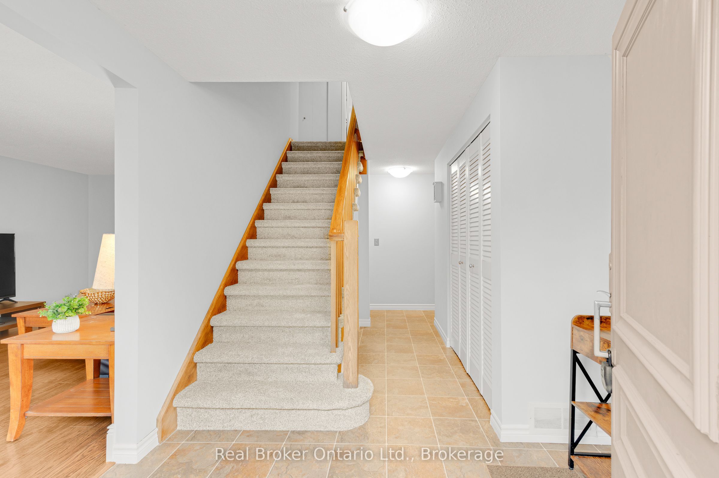 30 Westwood Crescent Property Photo 6
