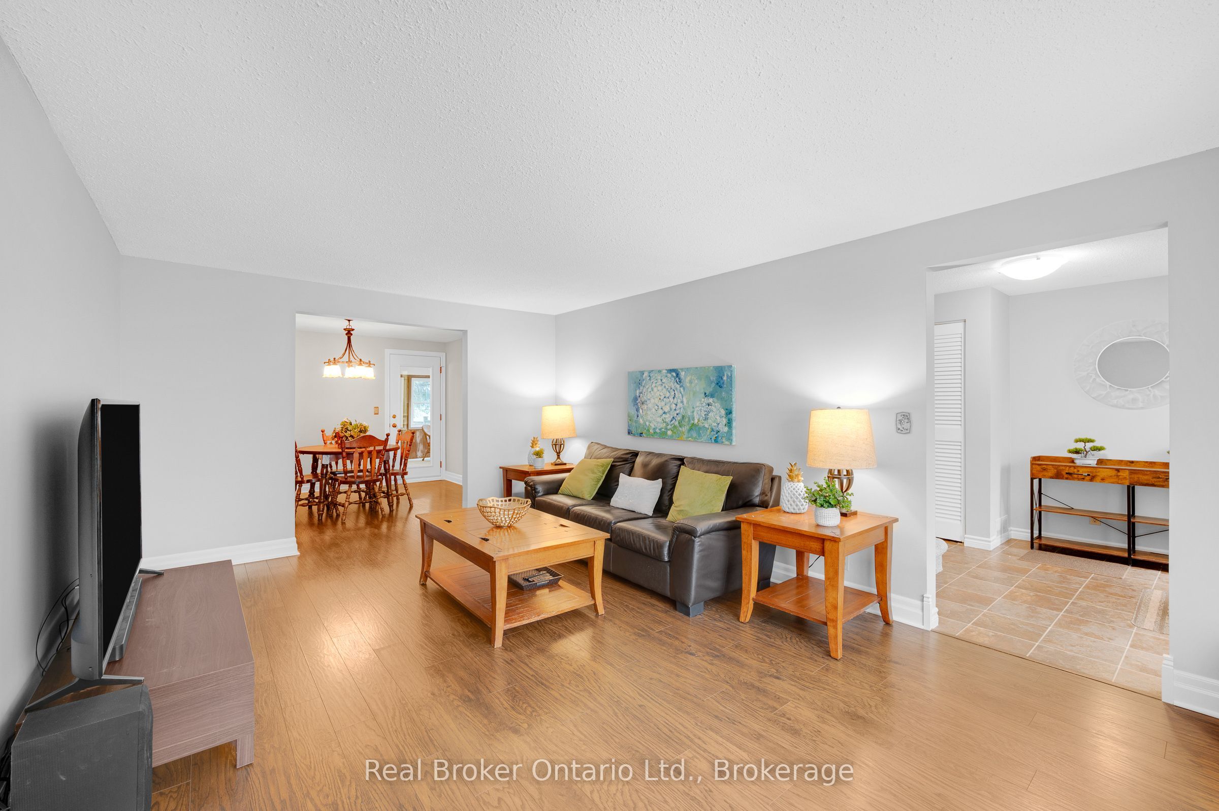 30 Westwood Crescent Property Photo 8