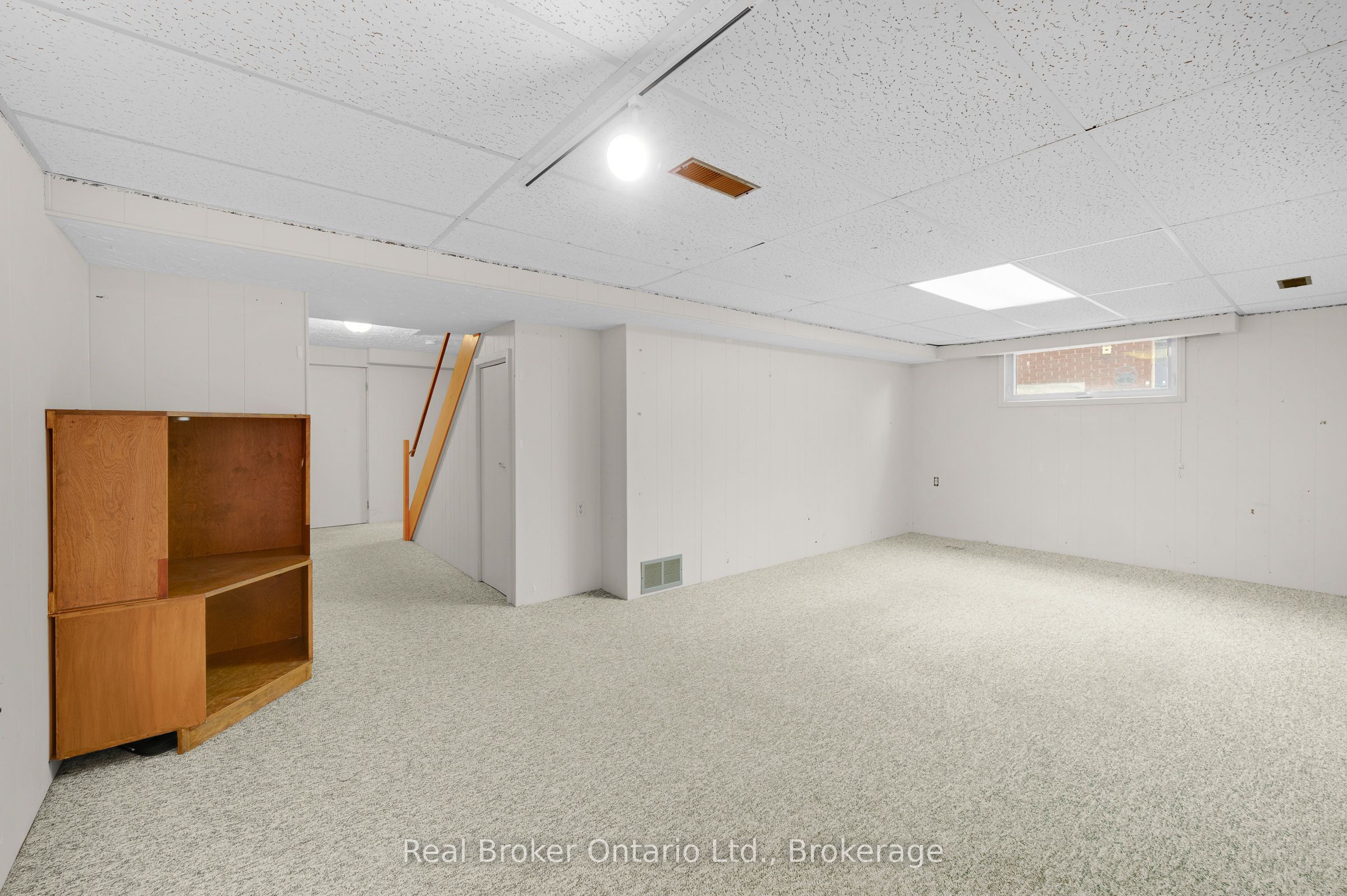 30 Westwood Crescent Property Photo 29