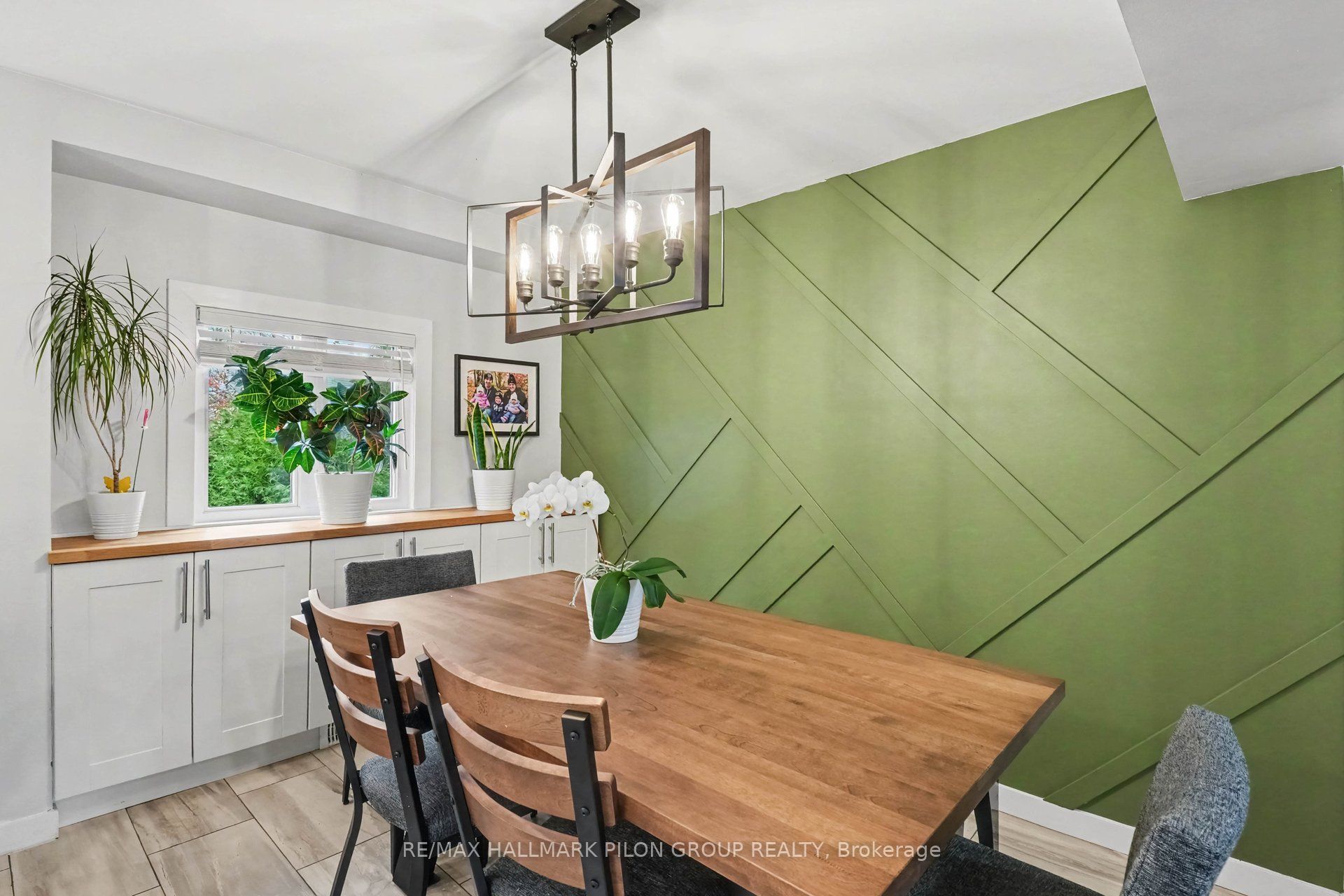 1515 Thurlow Street Property Photo 5