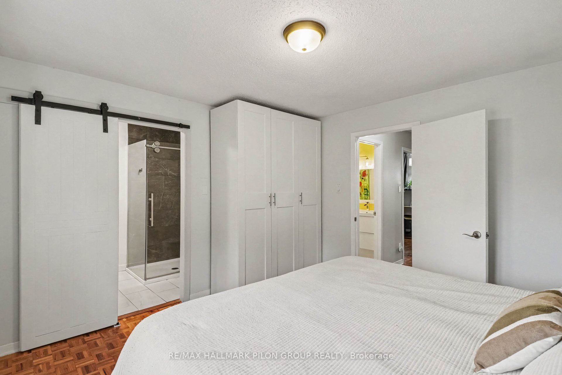 1515 Thurlow Street Property Photo 11