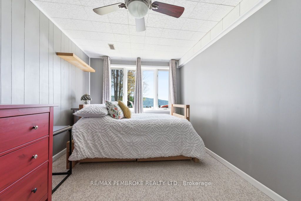 634 Goldfinch Way Property Photo 35