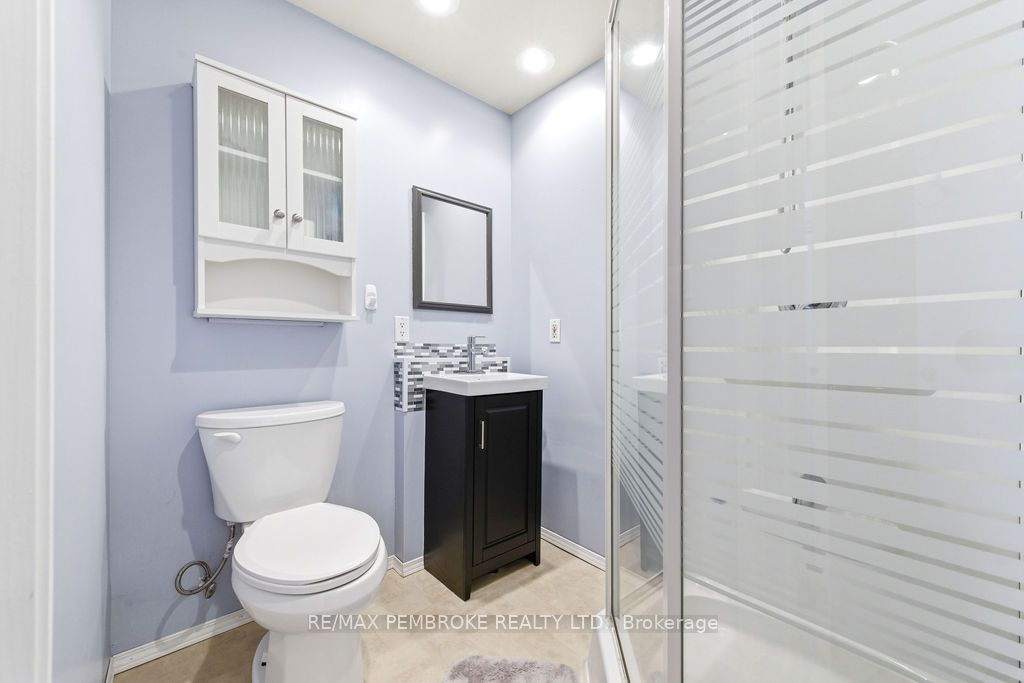 634 Goldfinch Way Property Photo 37
