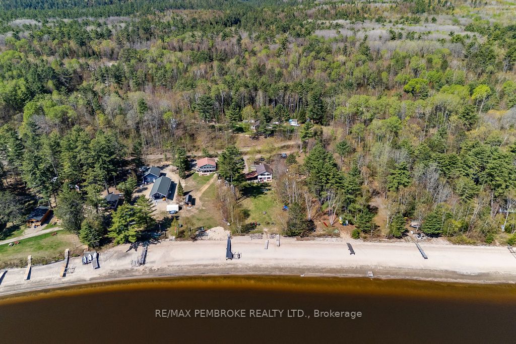 634 Goldfinch Way Property Photo 48