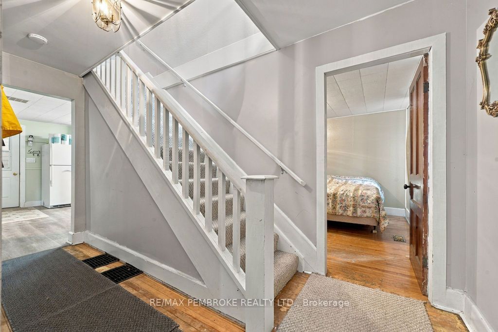 40513 17 Highway Property Photo 22