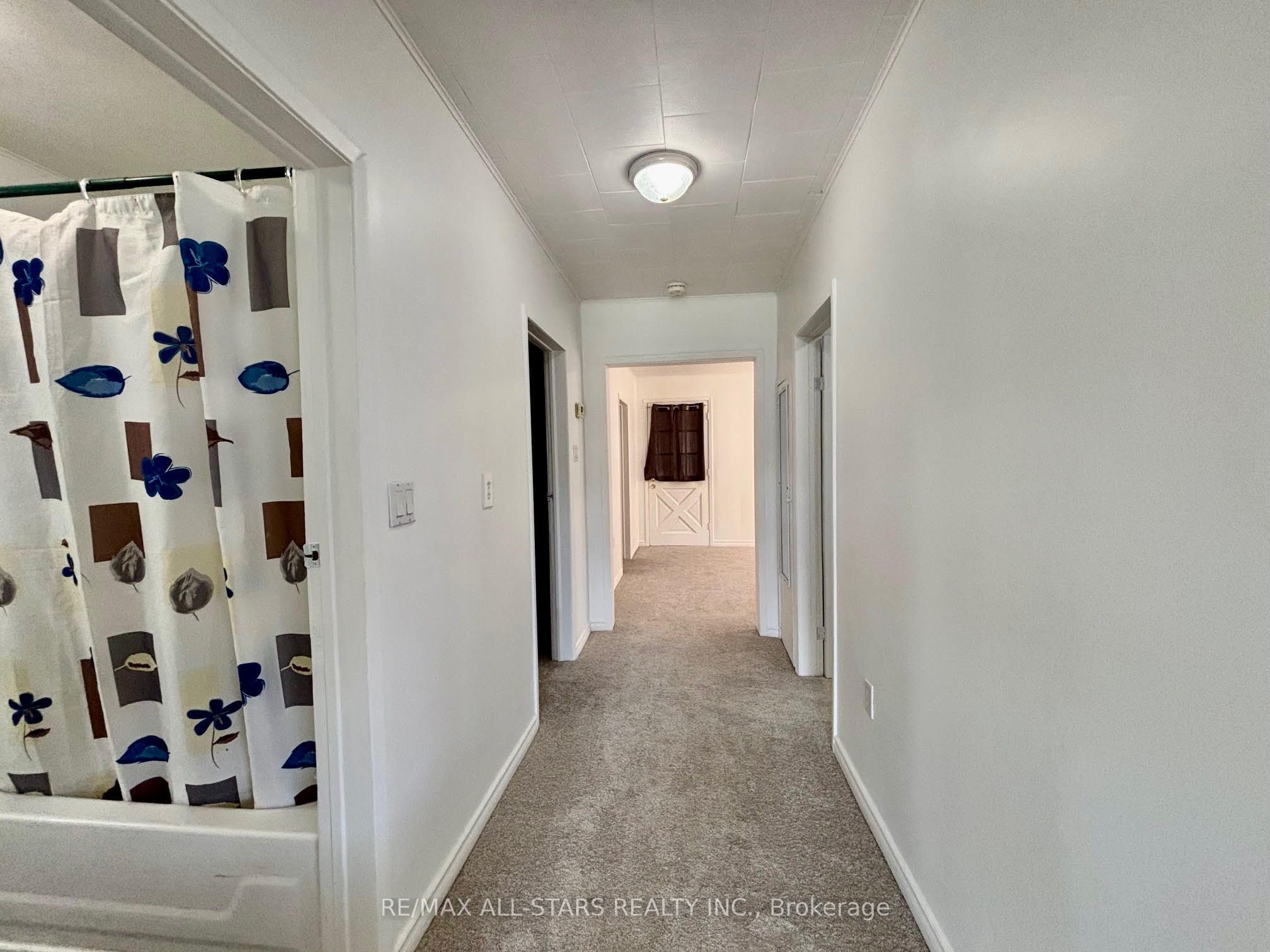 81 Durham Street W Property Photo 13