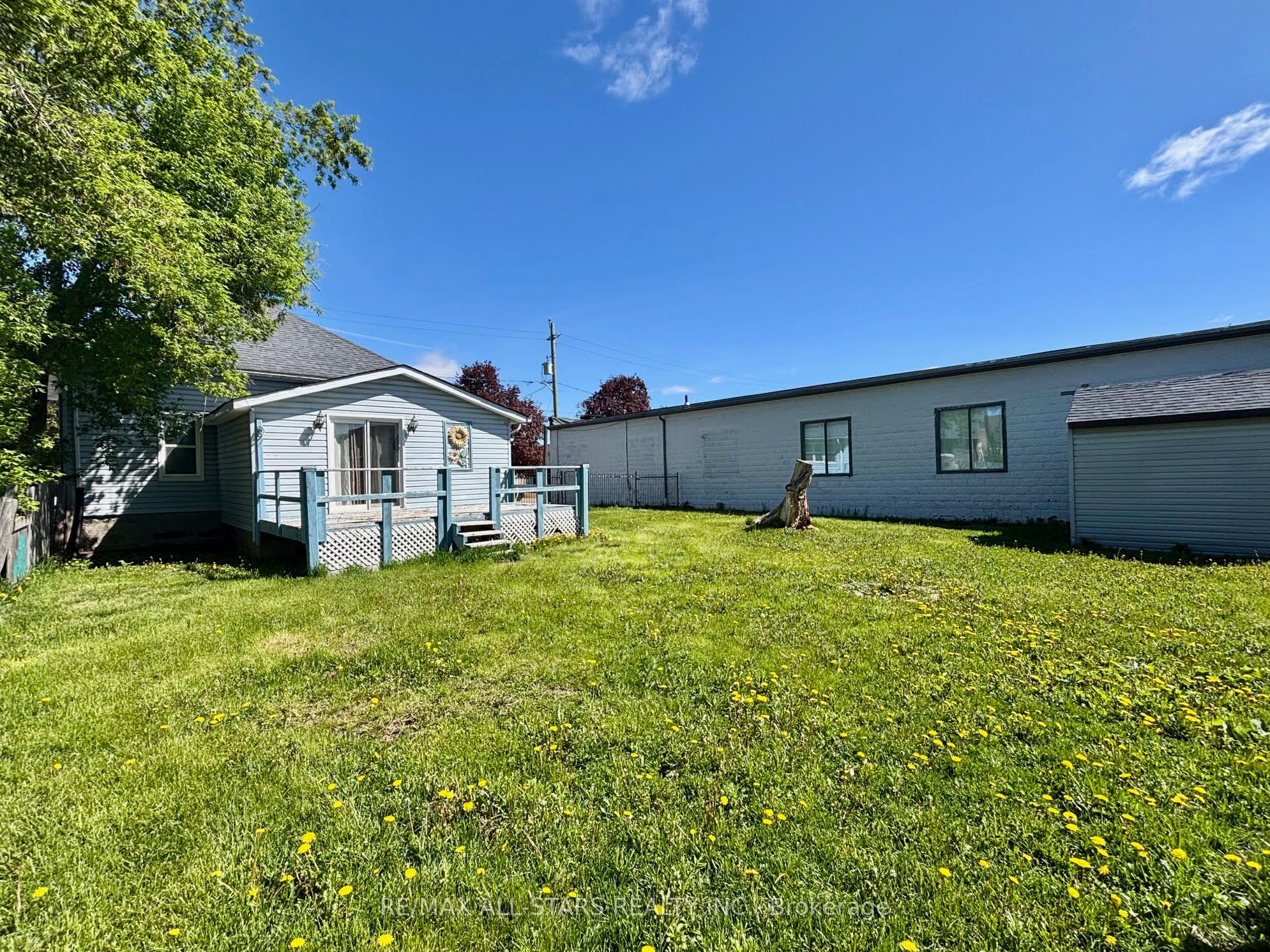 81 Durham Street W Property Photo 18