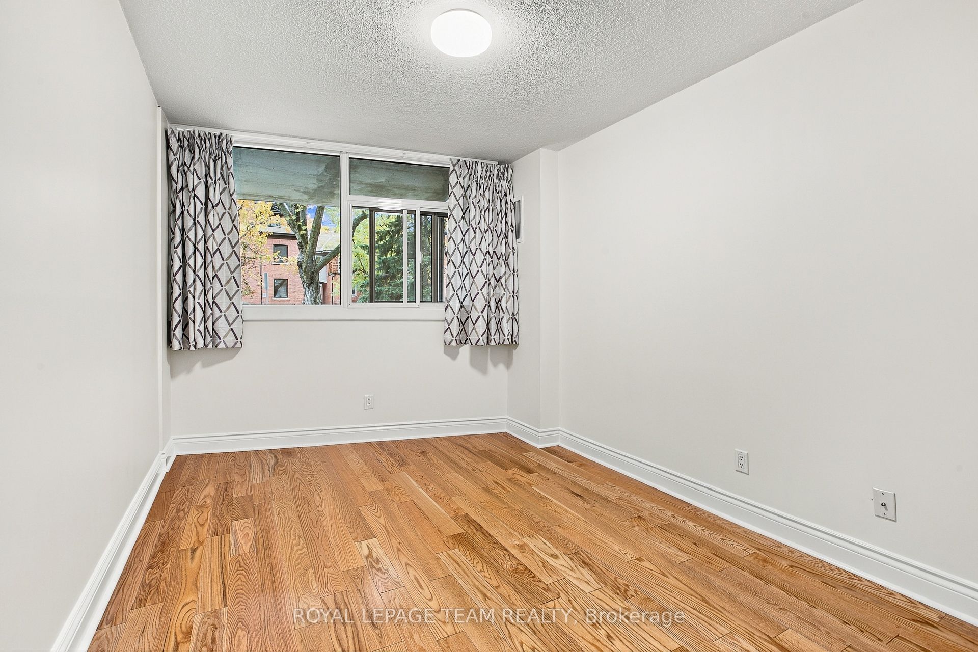 60 Mcleod Street 103 Property Photo 21