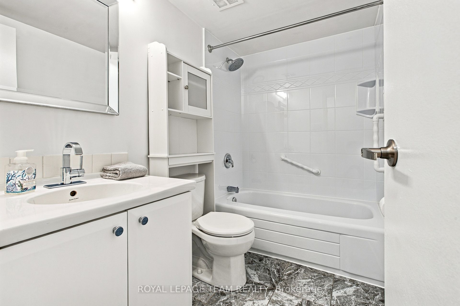 60 Mcleod Street 103 Property Photo 23