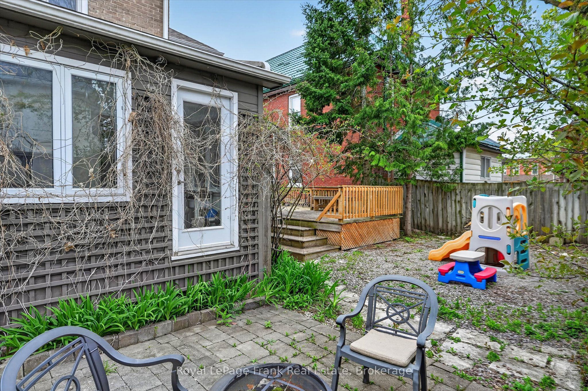 273 William Street Property Photo 34