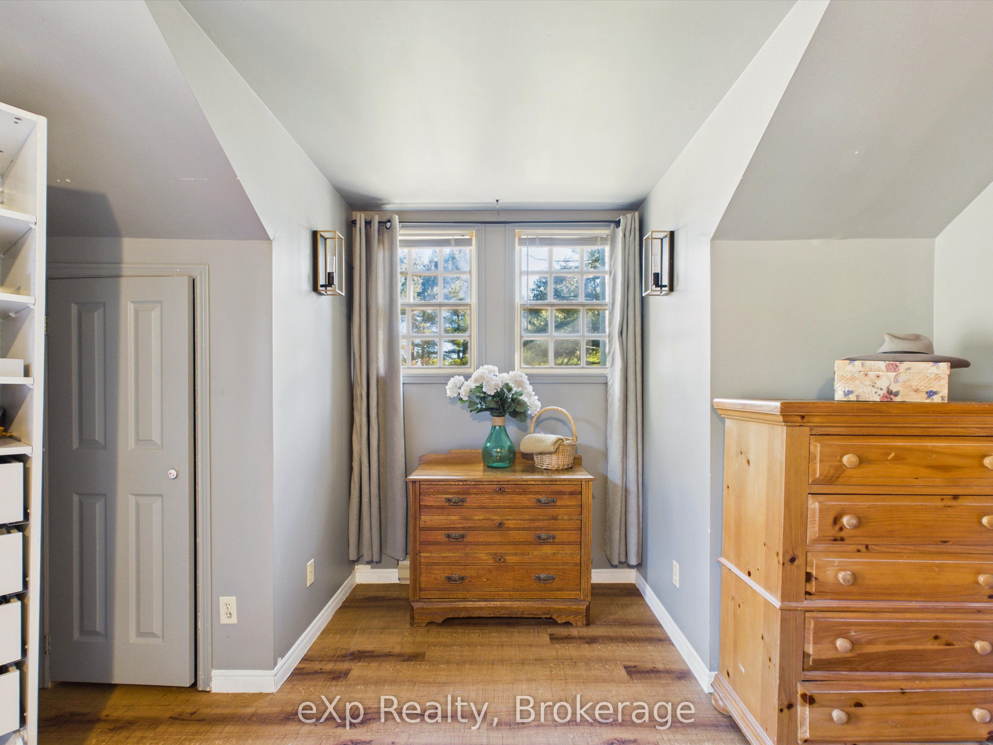 1002 Silver Lake Road Property Photo 28