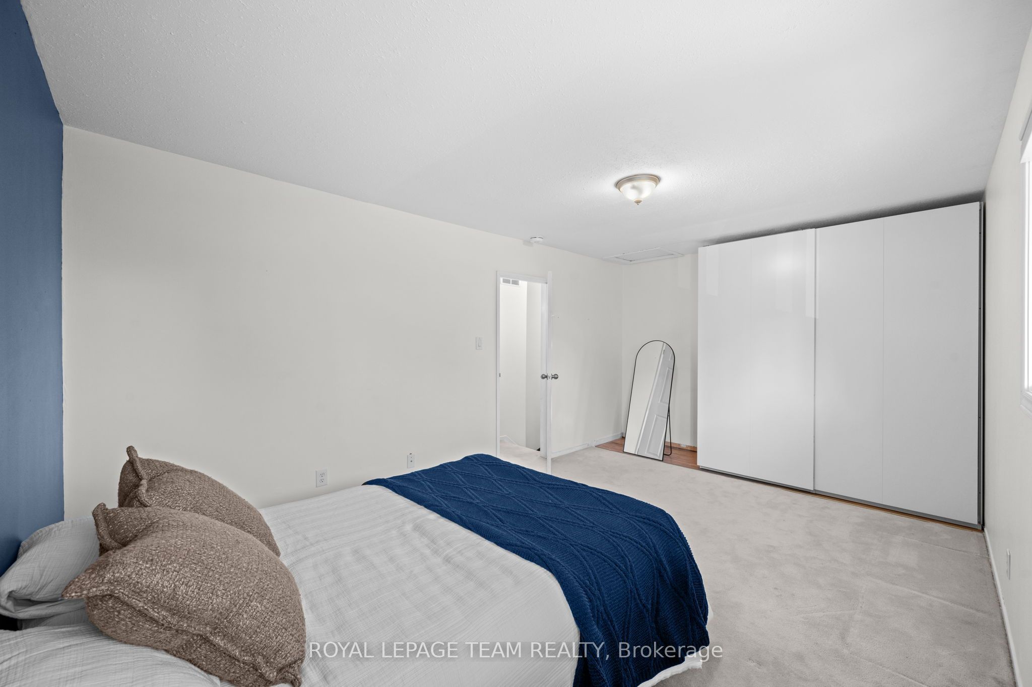 61 Mcclintock Way 92 Property Photo 13