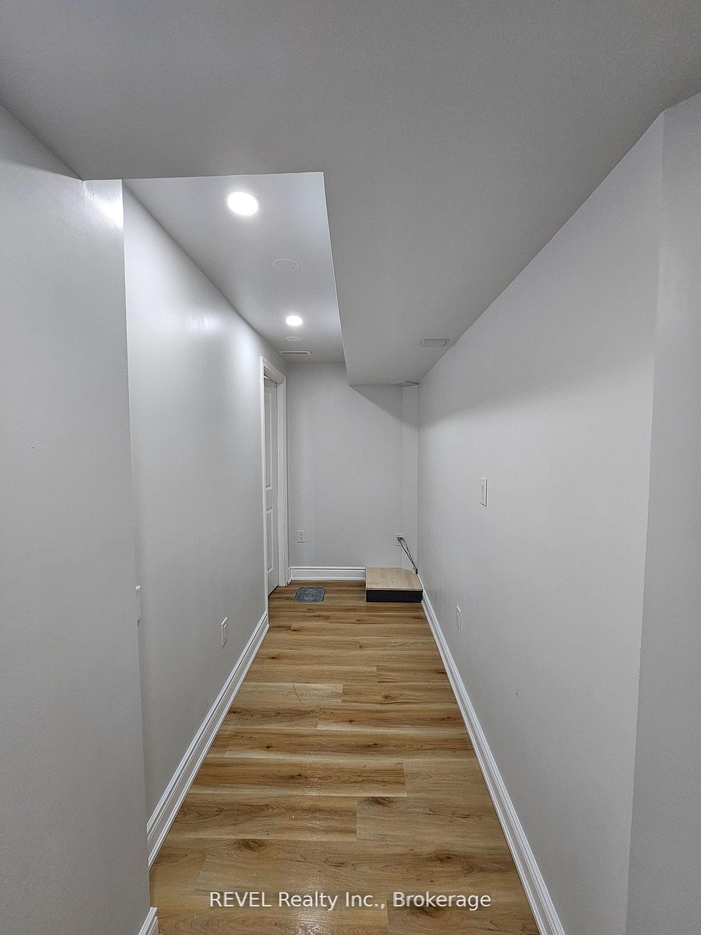 7897 Hackberry Trail Basement Property Photo 3
