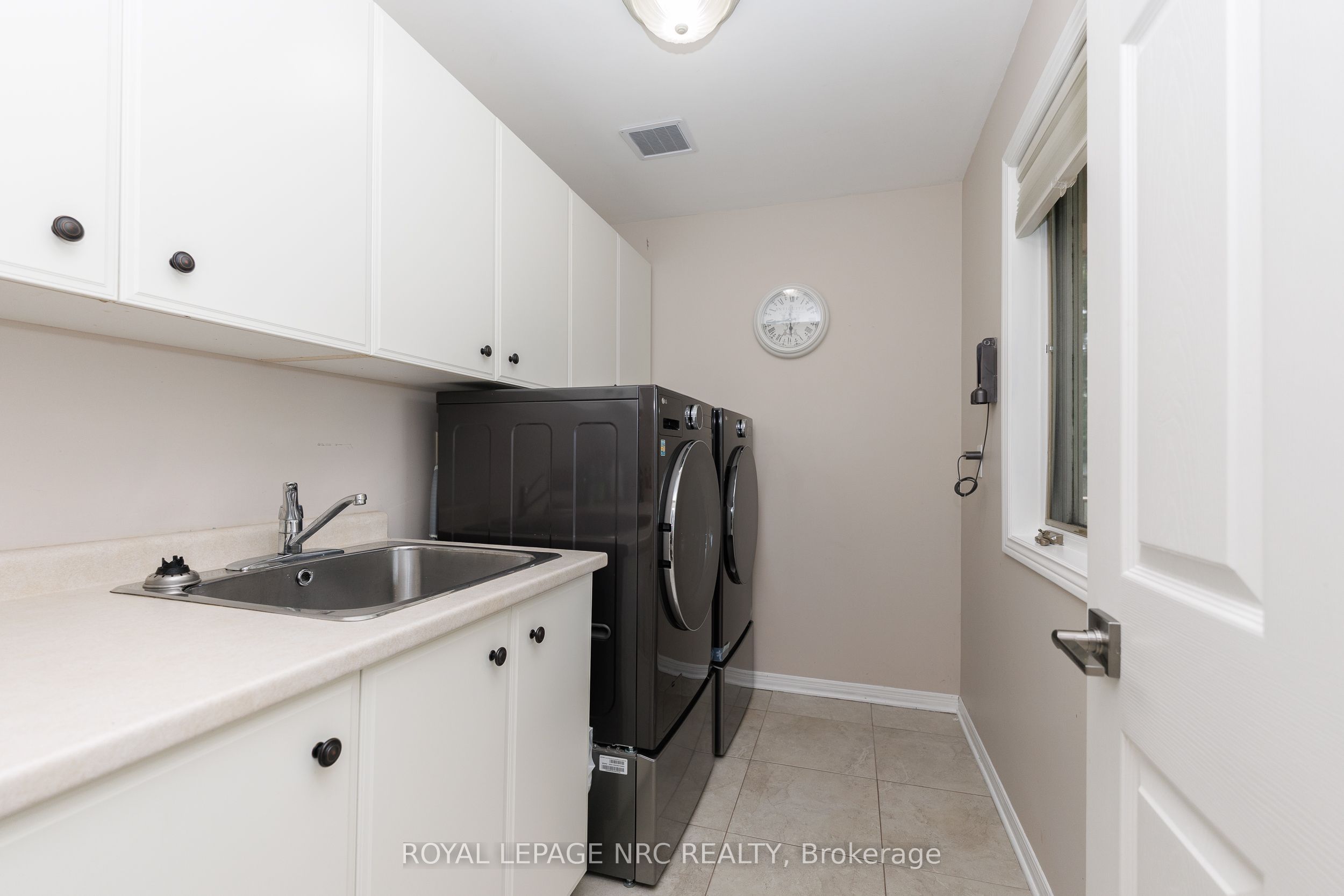 173 First Street Louth Street Property Photo 18