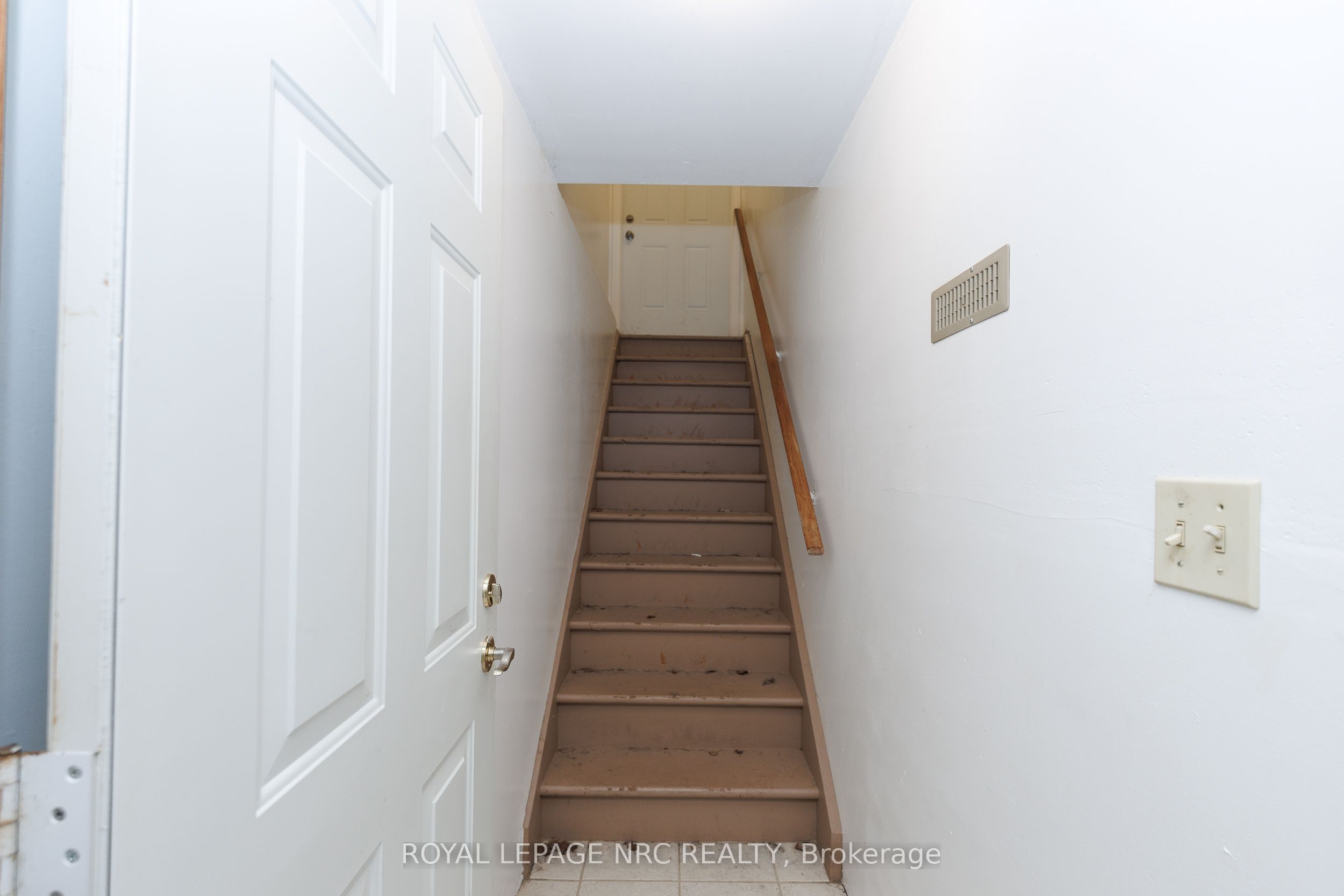 173 First Street Louth Street Property Photo 35
