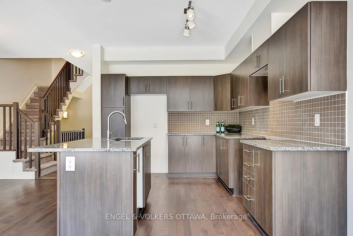 165 Overberg Way Property Photo 16