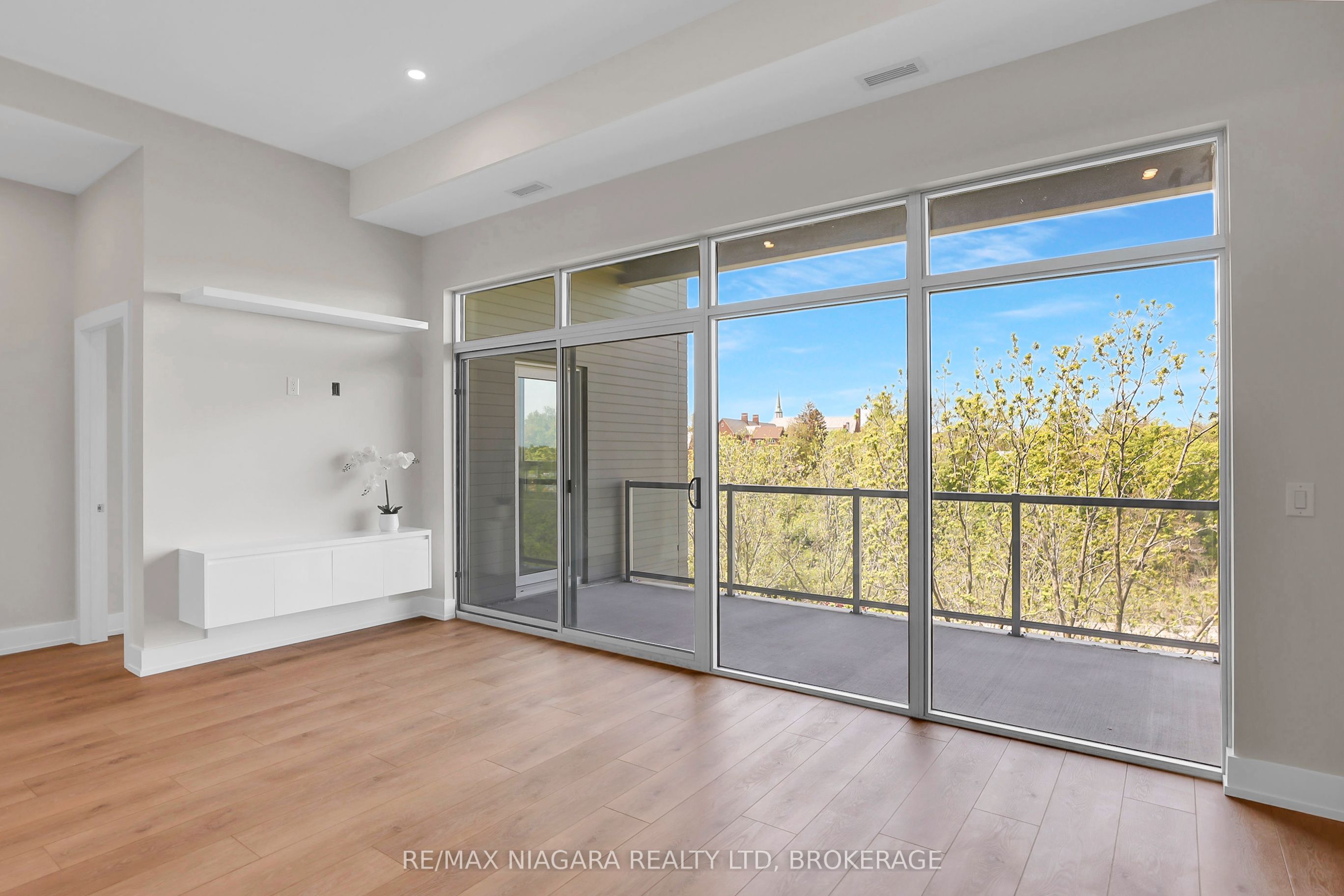 77 Yates Street 505 Property Photo 16