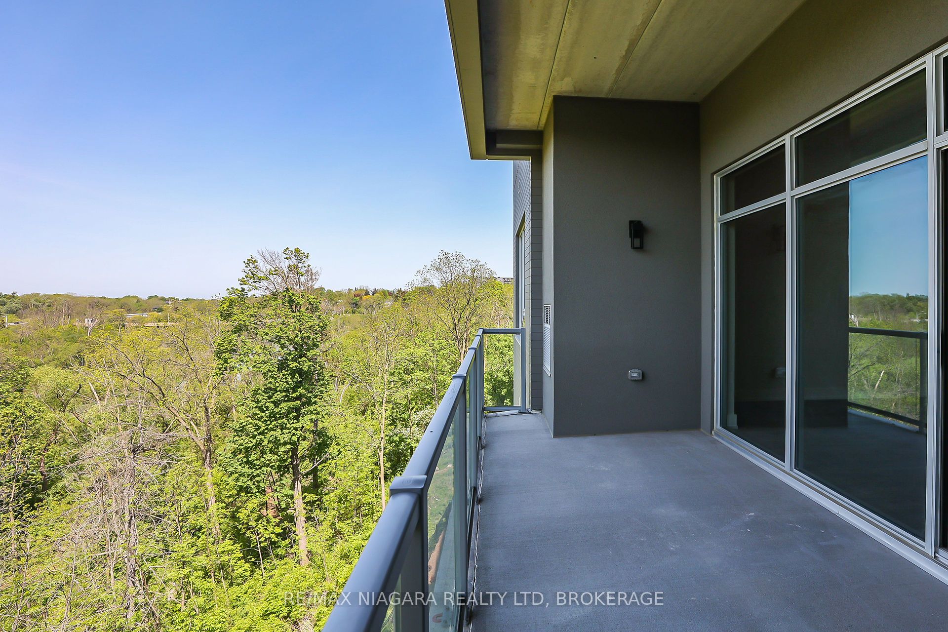 77 Yates Street 505 Property Photo 18