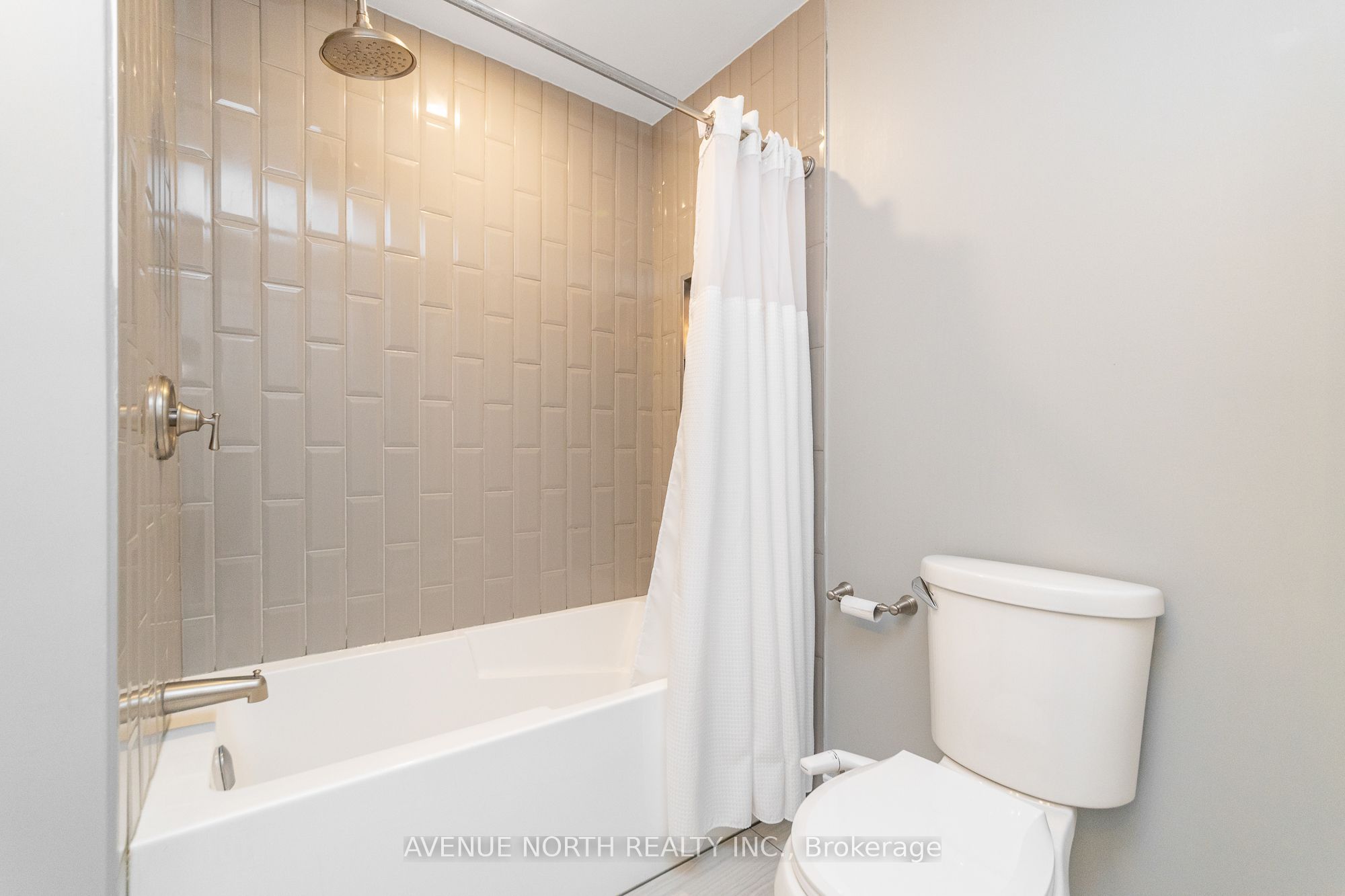 6 Panorama Private Property Photo 32