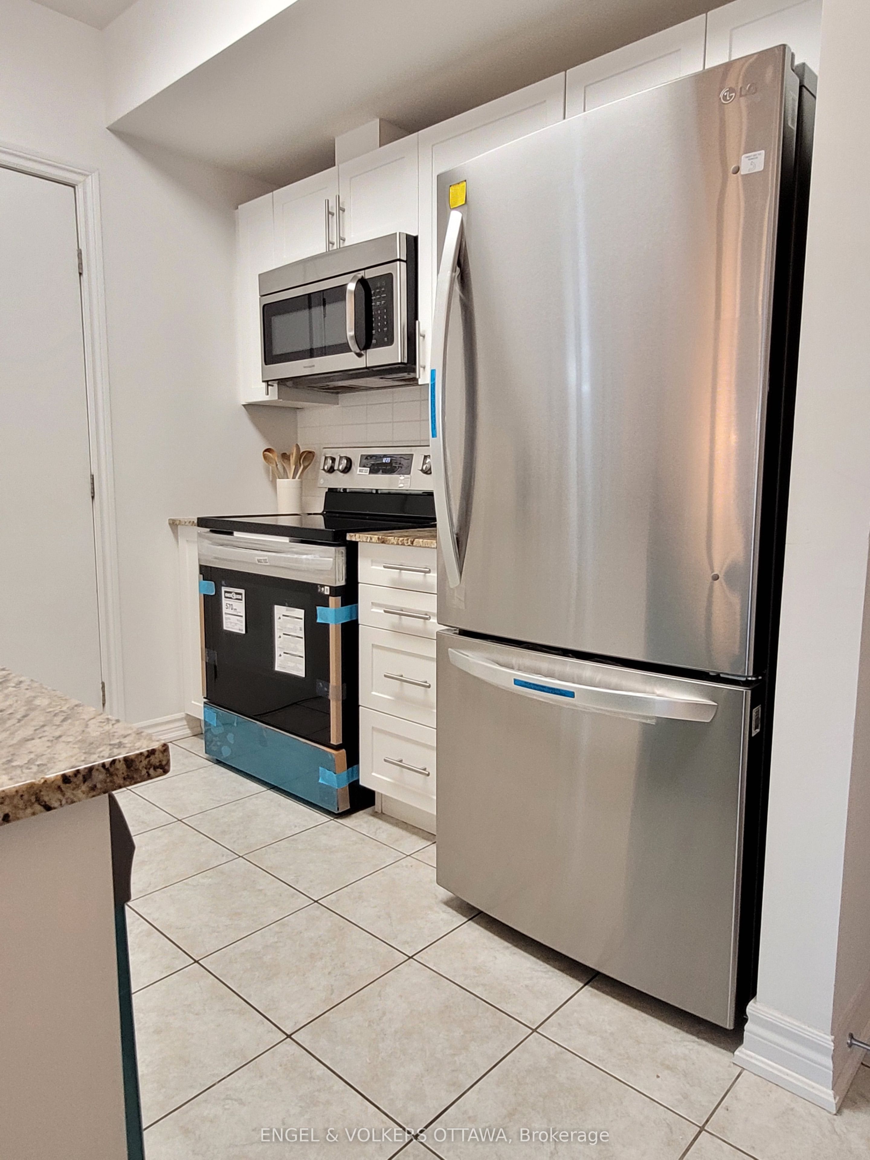 234 Rideau Street 607 Property Photo 9