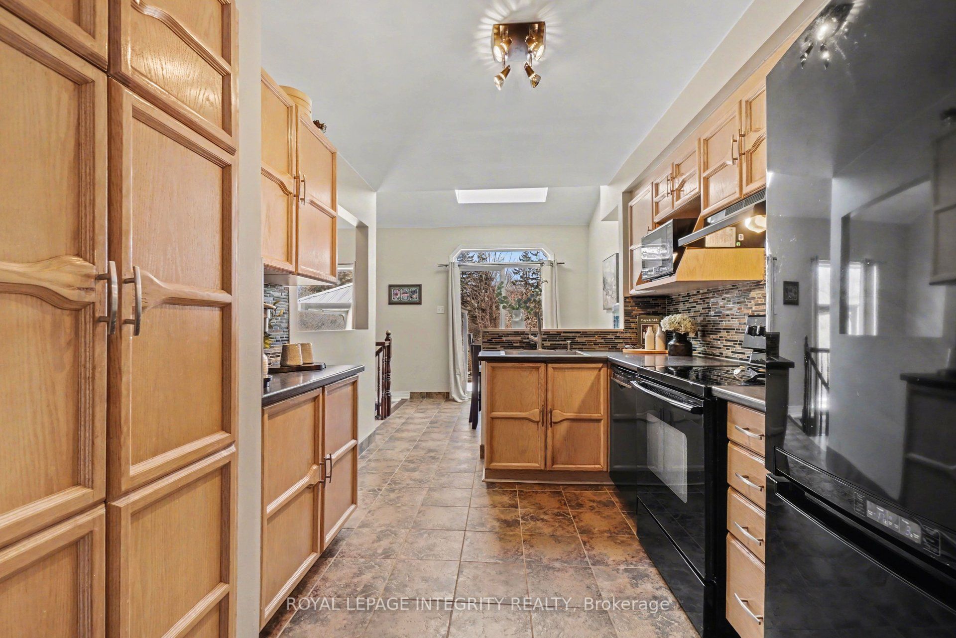 52 Blackdome Crescent Property Photo 7
