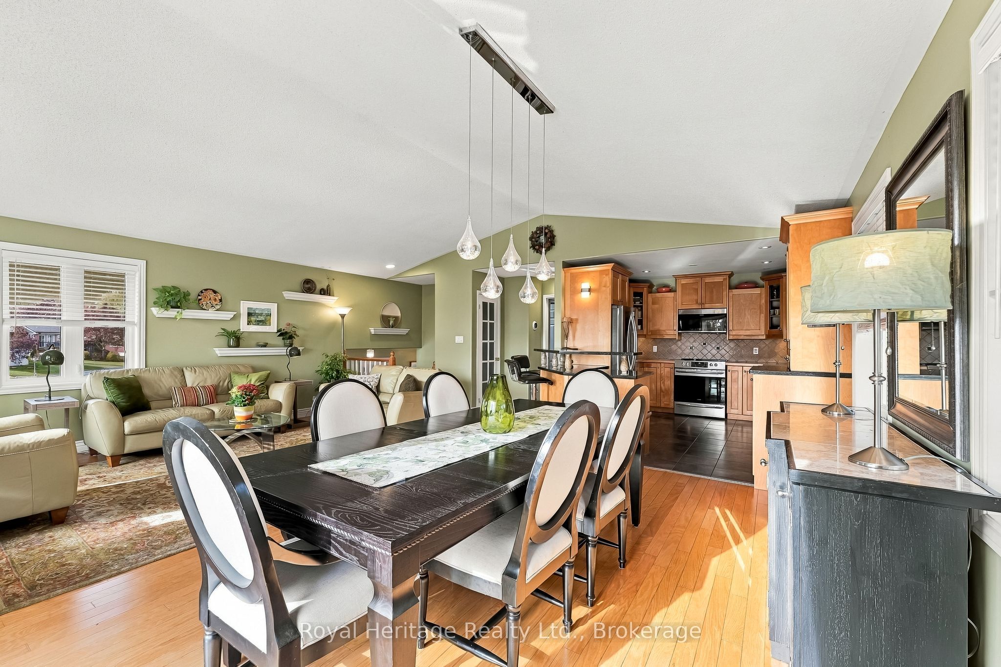 6 Quick Lane Property Photo 6