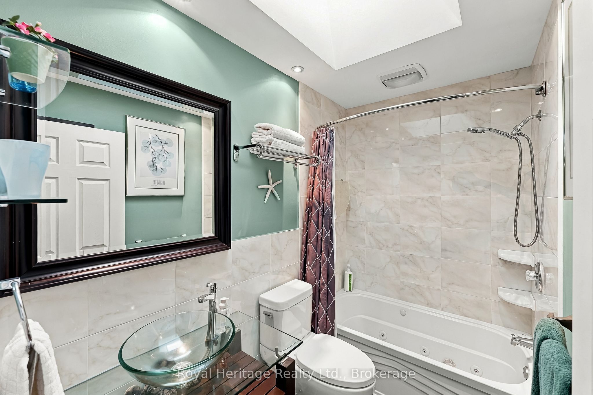 6 Quick Lane Property Photo 11