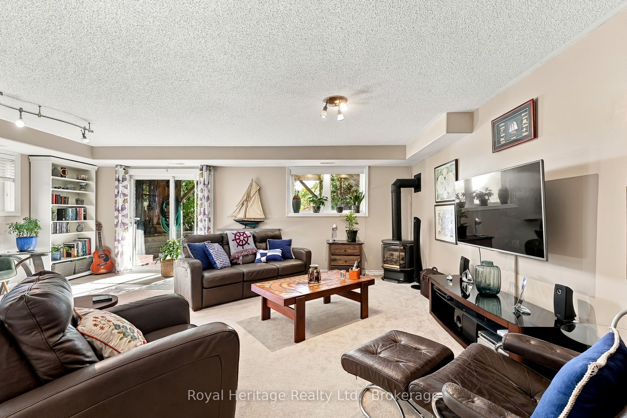 6 Quick Lane Property Photo 15