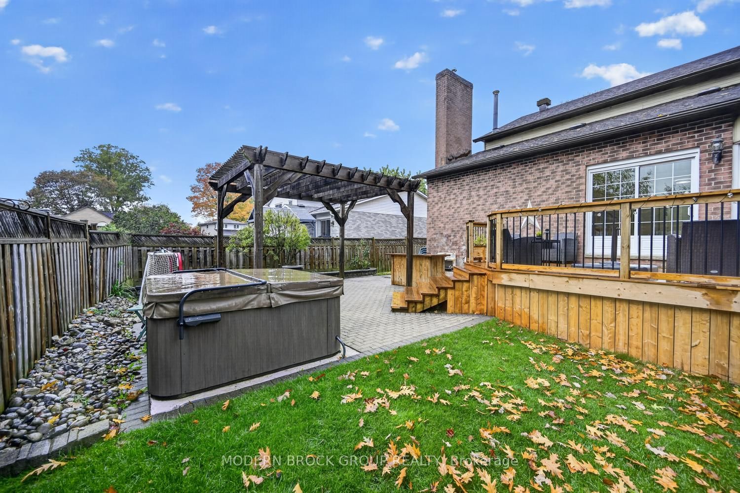 23 Cambridge Crescent Property Photo 44