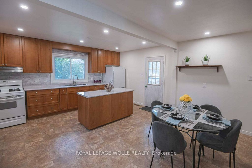 11 Duncairn Avenue Property Photo 7