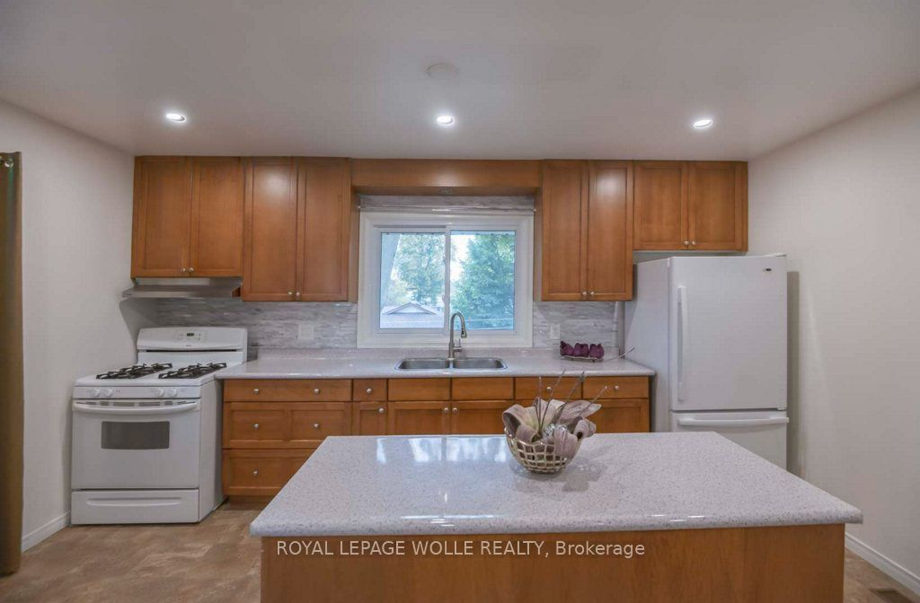 11 Duncairn Avenue Property Photo 9
