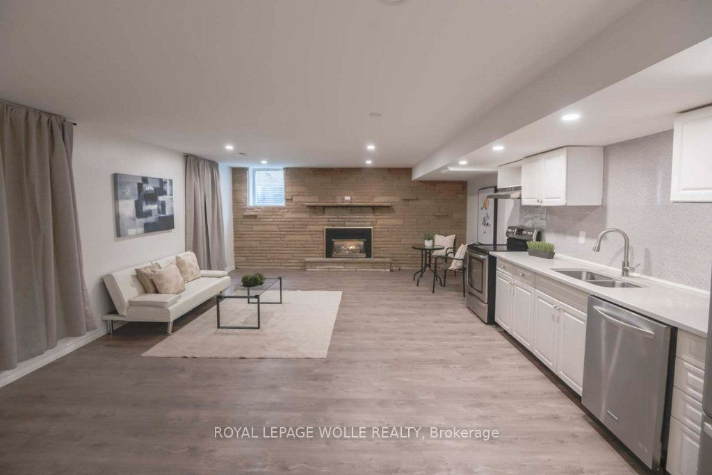 11 Duncairn Avenue Property Photo 21