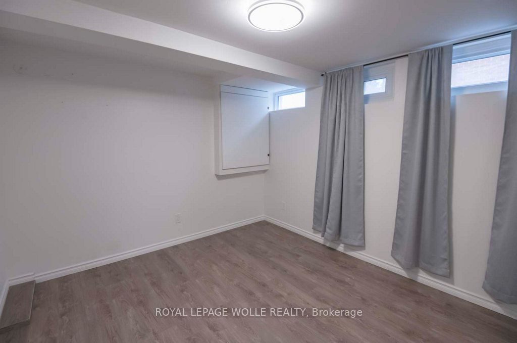11 Duncairn Avenue Property Photo 35