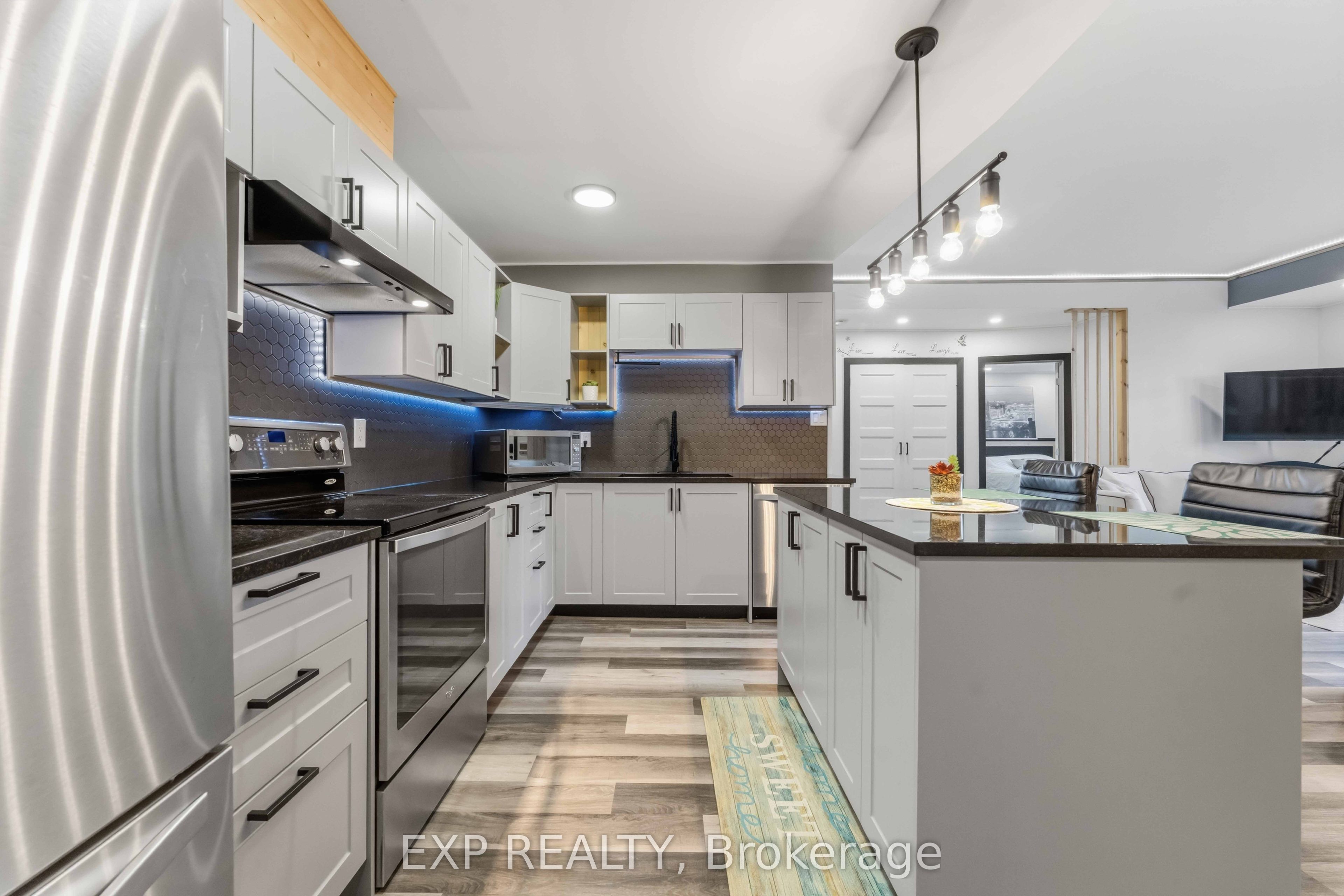 104 Artesa Private J Property Photo 17