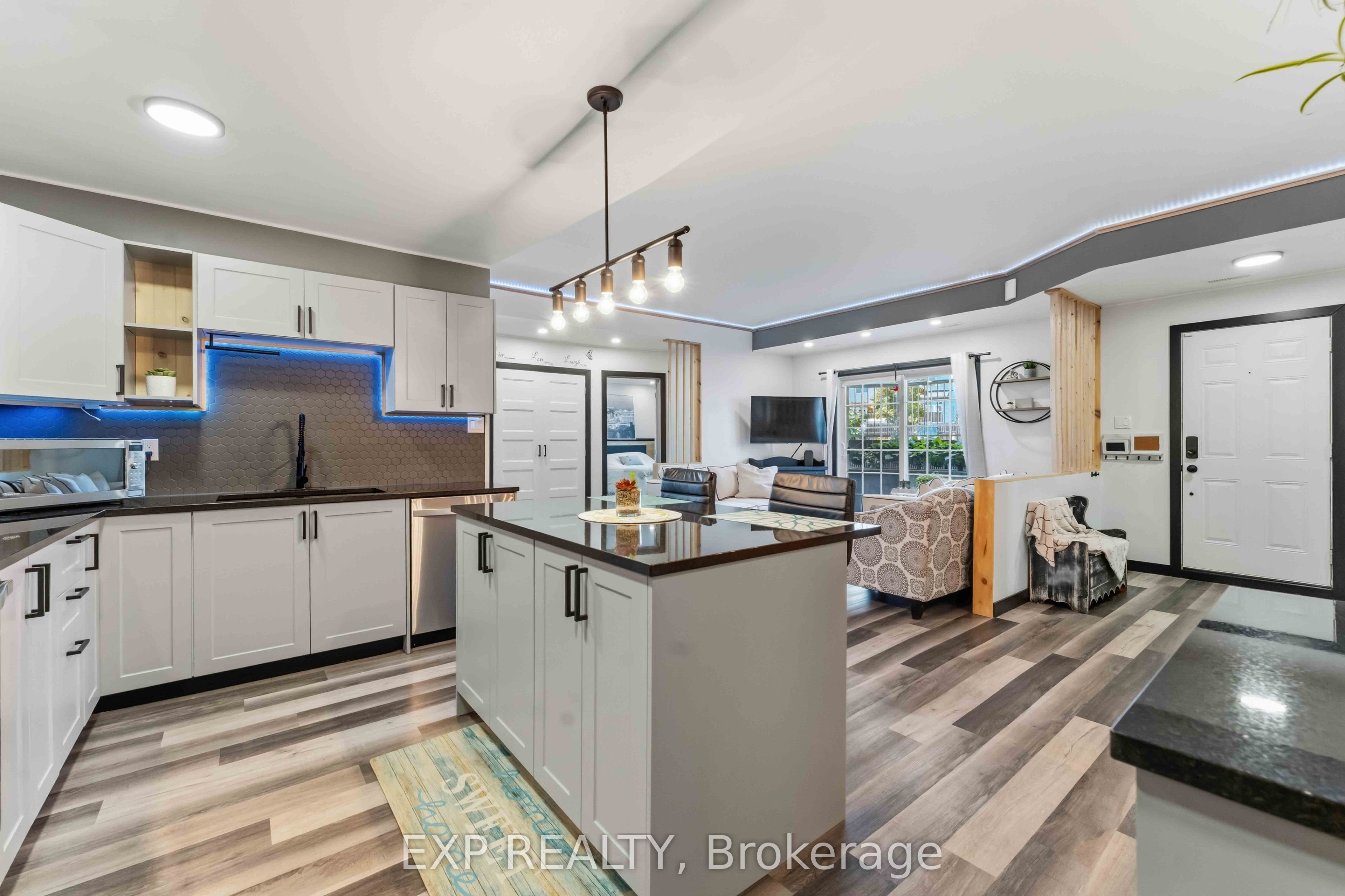 104 Artesa Private J Property Photo 18