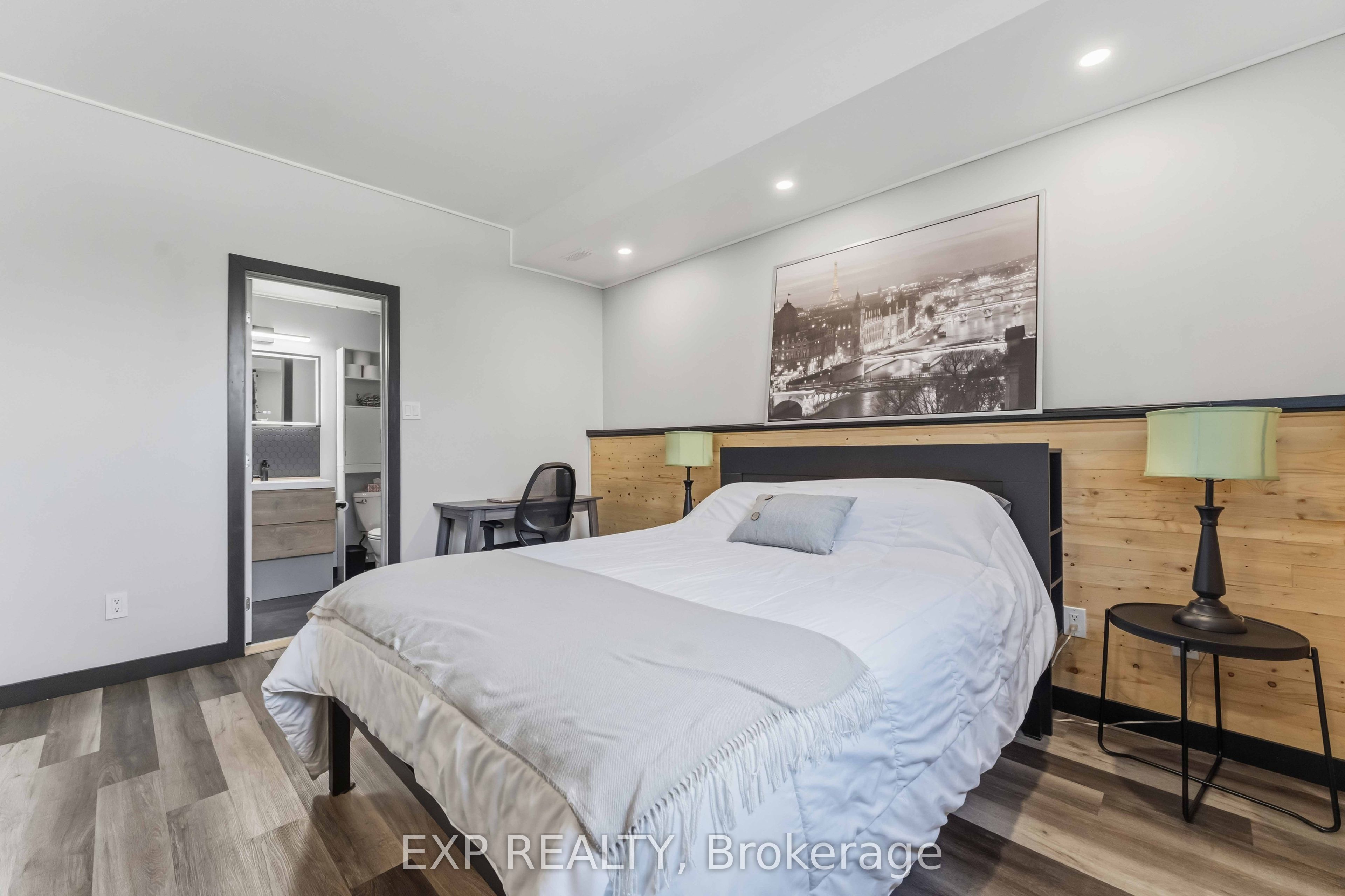 104 Artesa Private J Property Photo 28