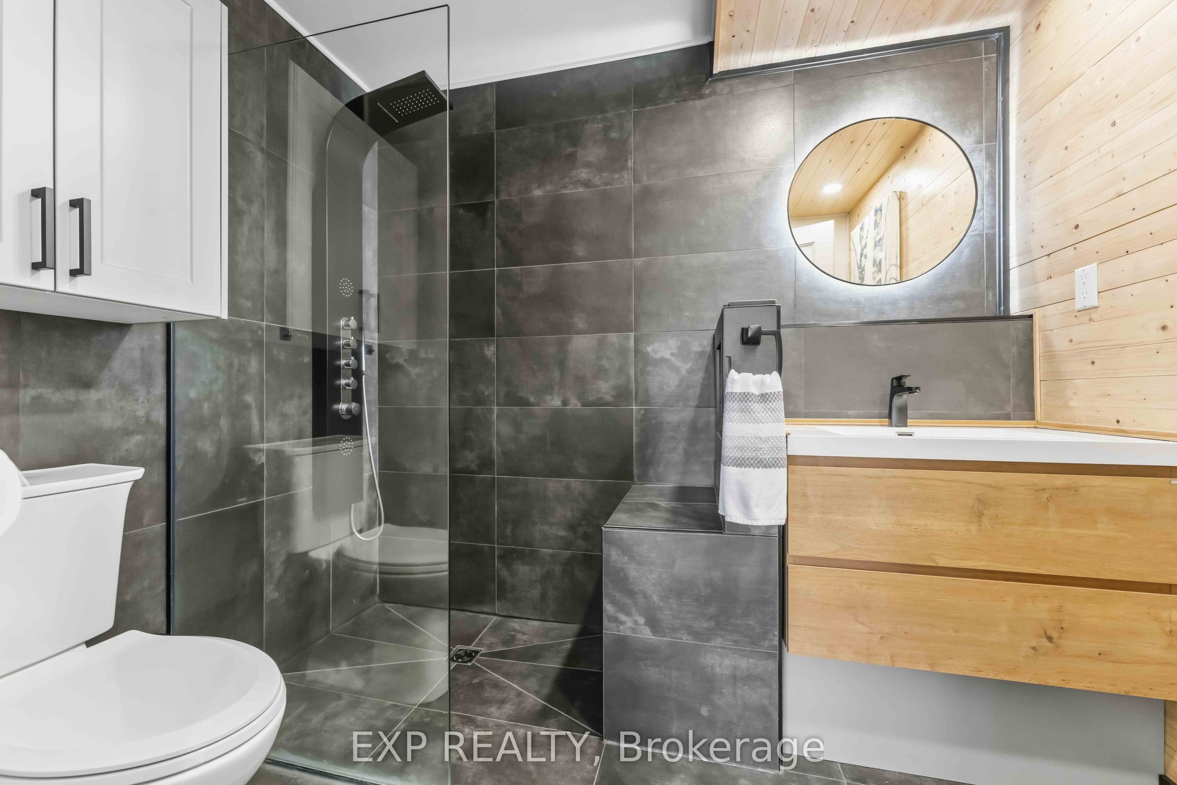 104 Artesa Private J Property Photo 35