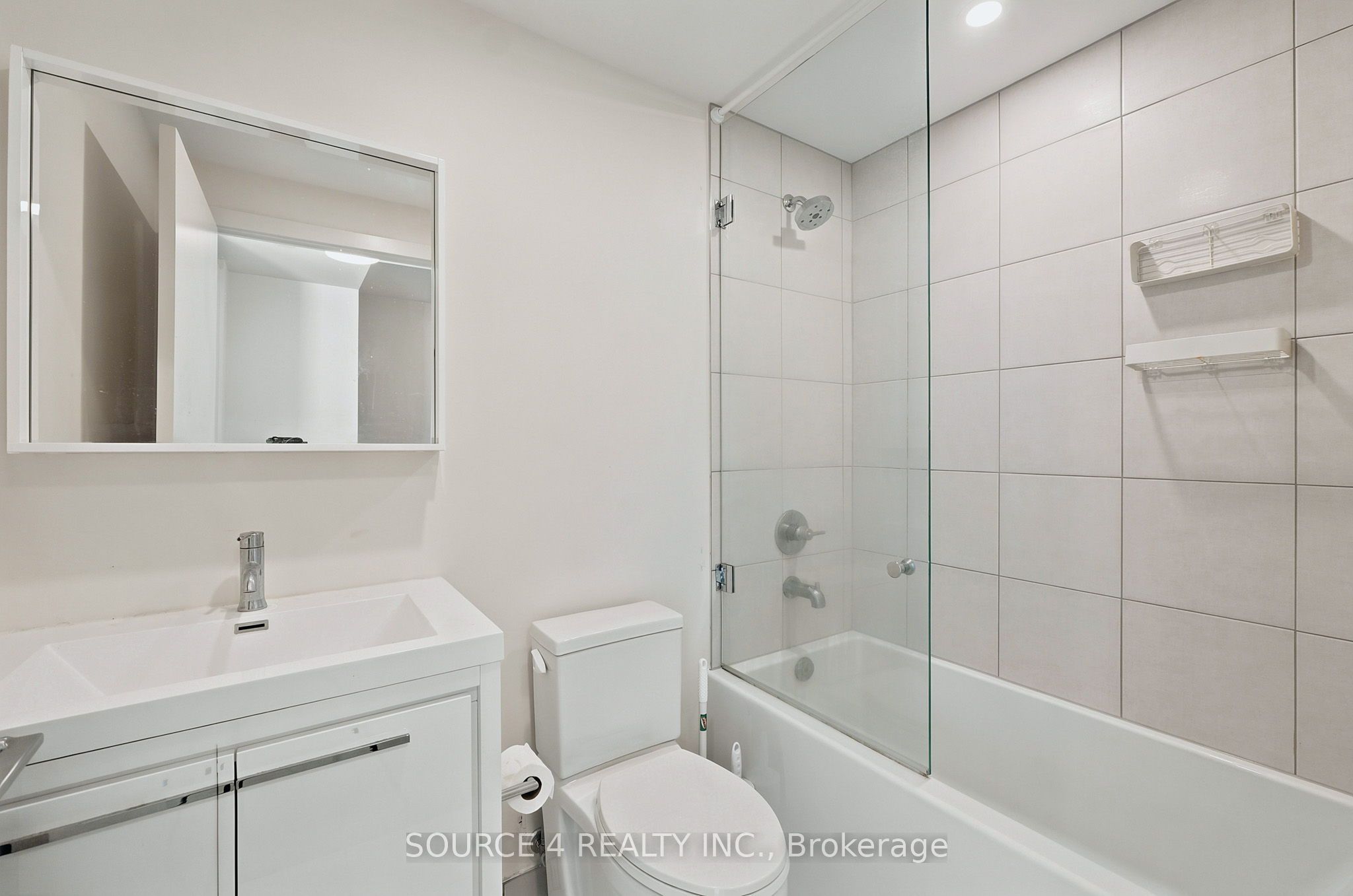 212 King William Street 815 Property Photo 3