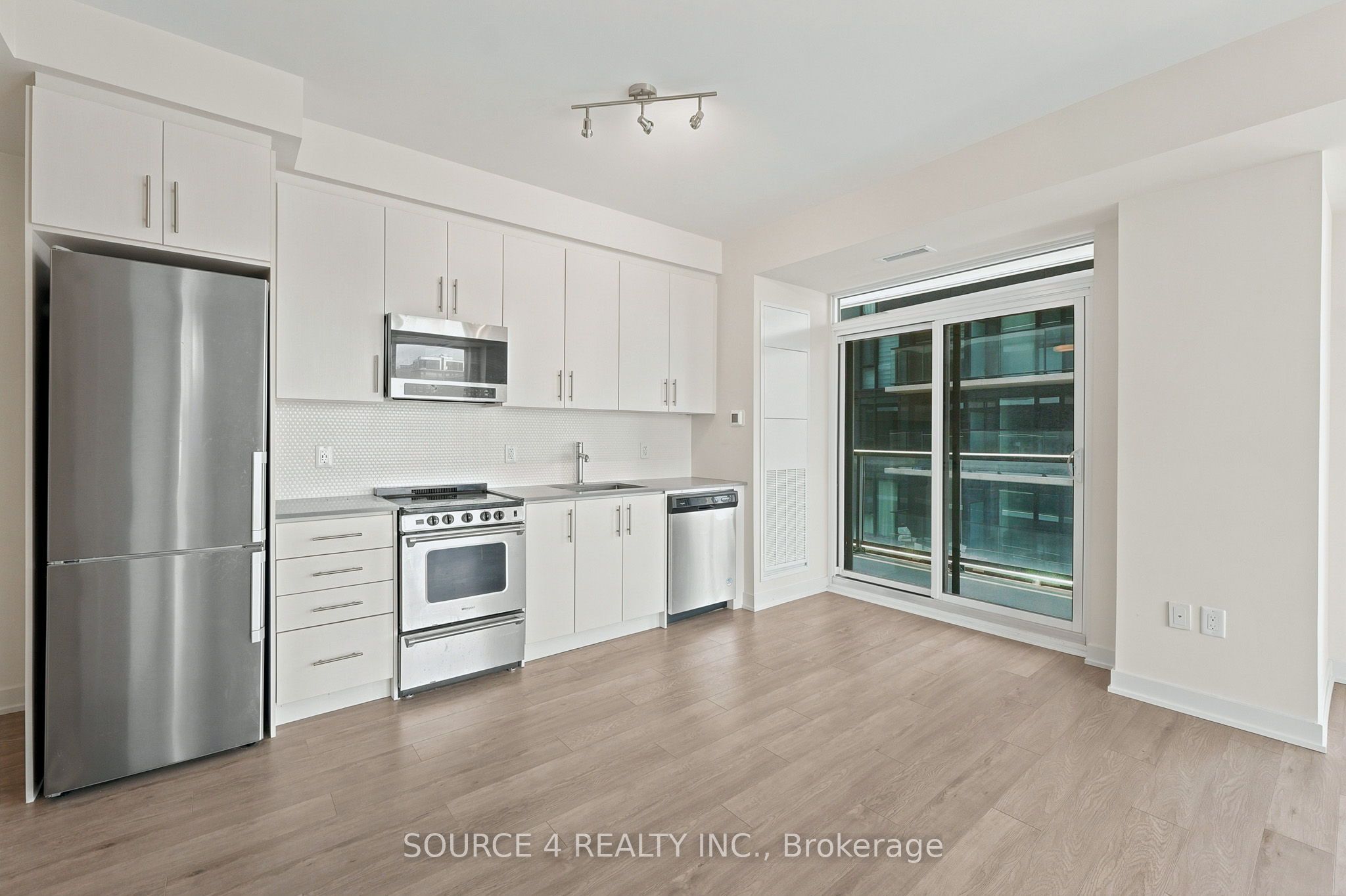 212 King William Street 815 Property Photo 5