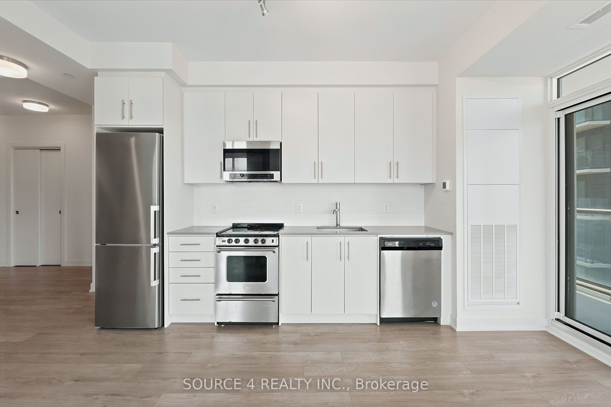 212 King William Street 815 Property Photo 6