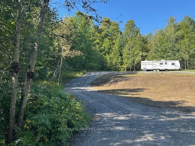 3275 Musclow-greenview Road Property Photo 8
