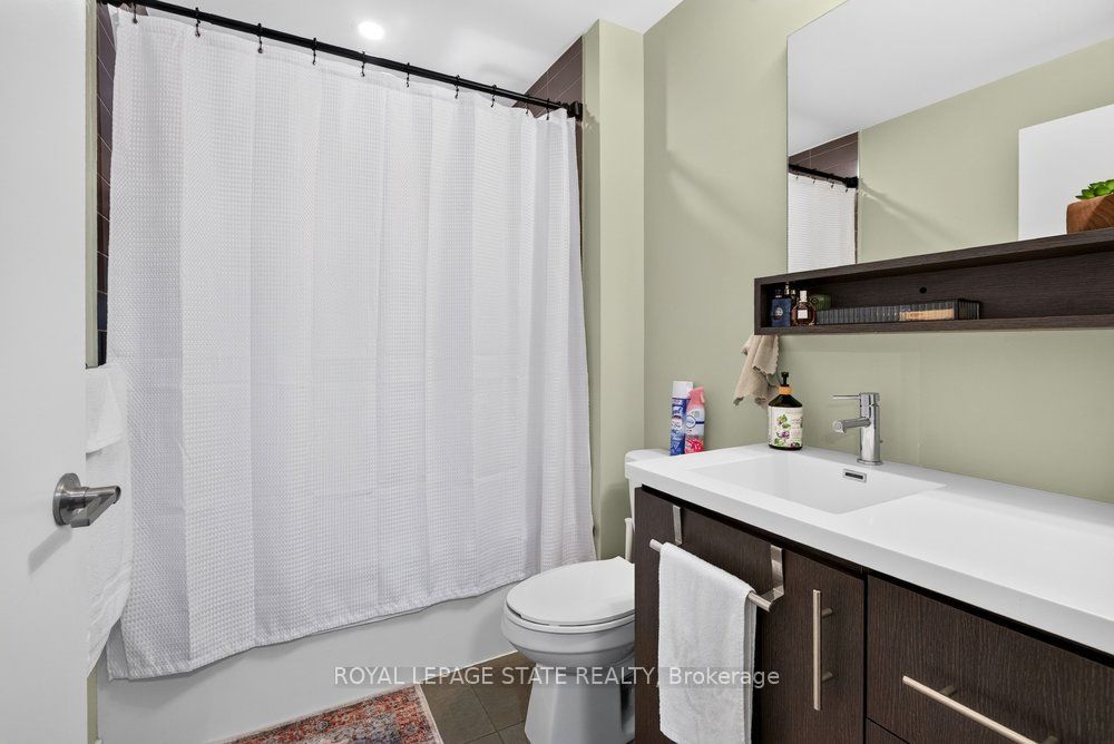 10 Esplanade Lane 511 Property Photo 5